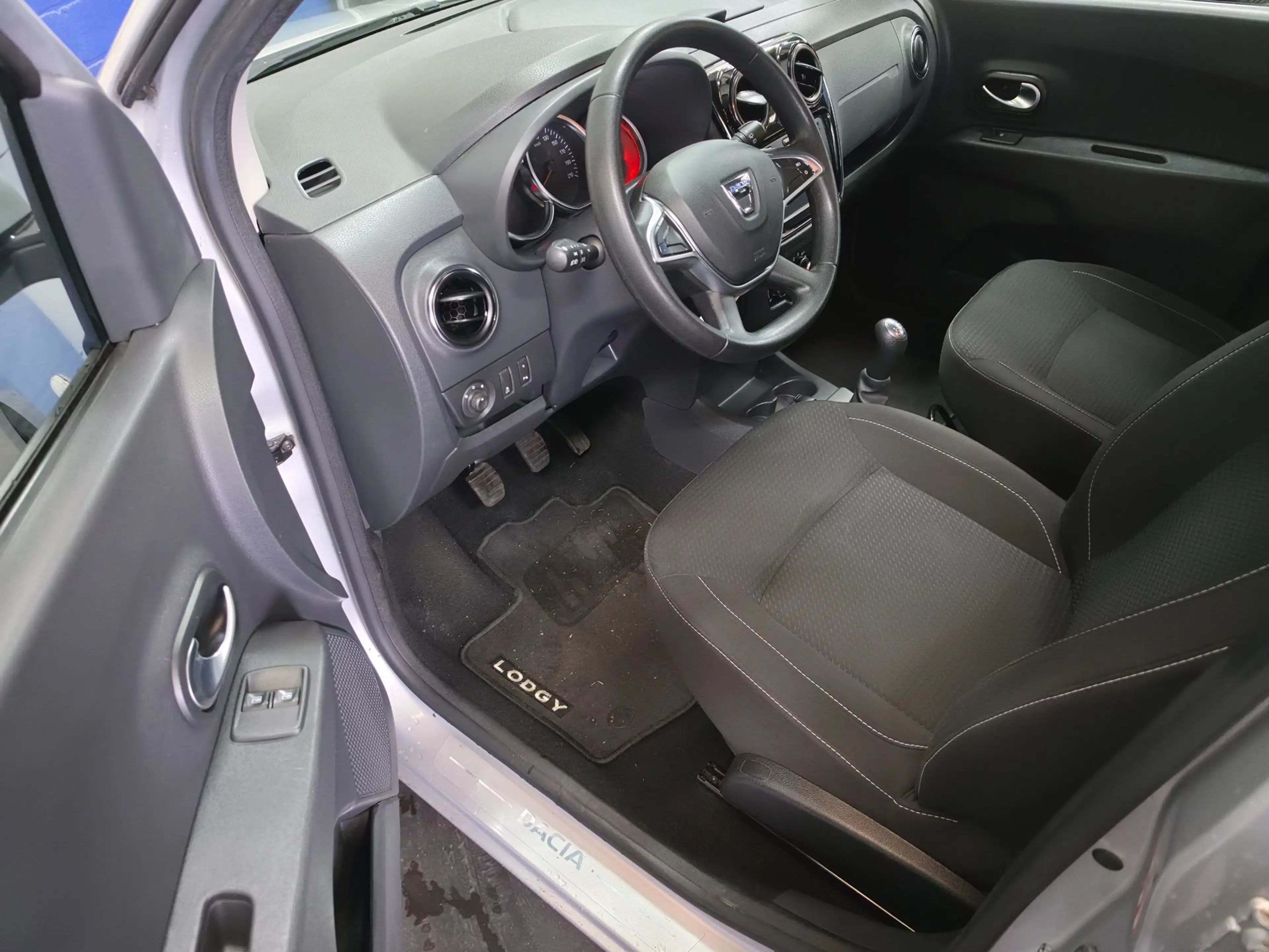Dacia Lodgy 1.2 TCe Robust 7p. — photo 5