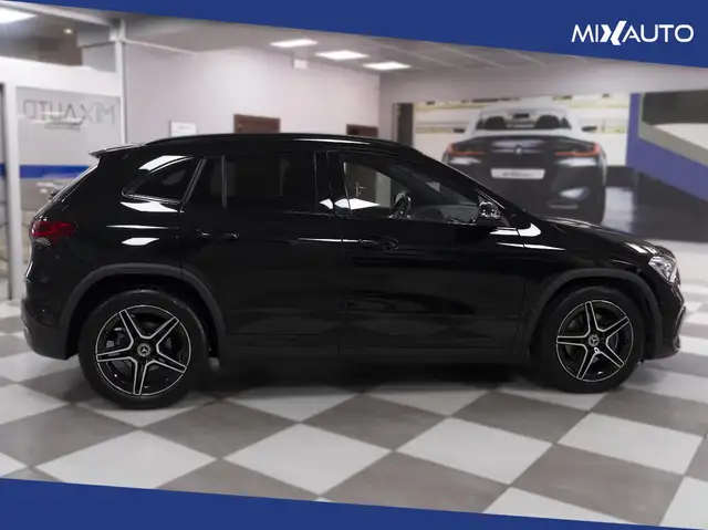 Mercedes-Benz Gla view 6
