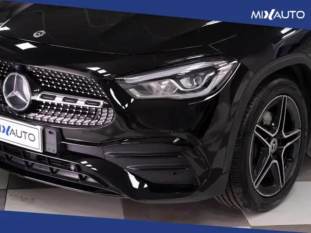 Mercedes-Benz Gla view 9