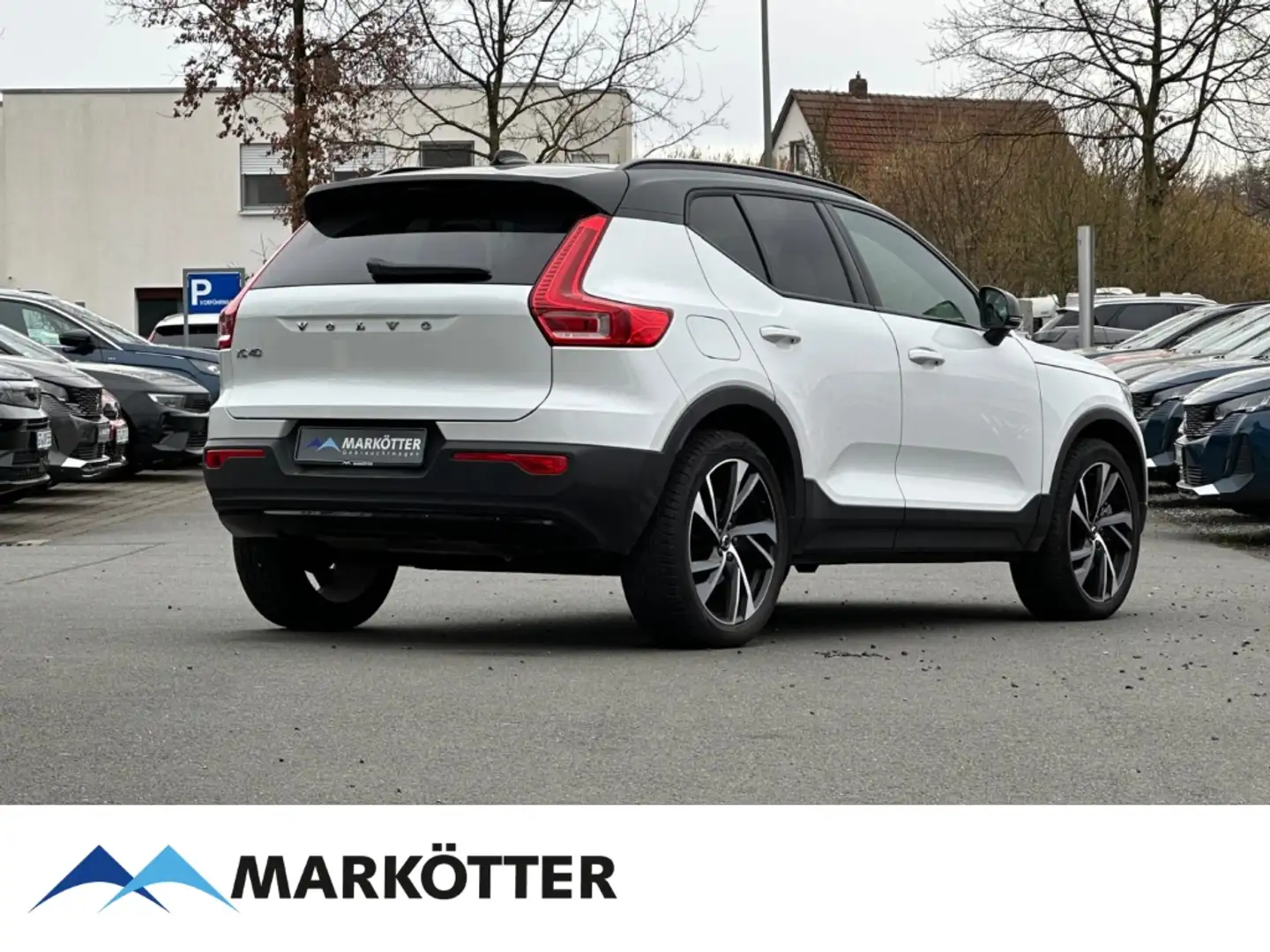 Volvo XC40 T5 Recharge R-Design 360CAM/PANO/BLIS/LHZ Weiß - 2