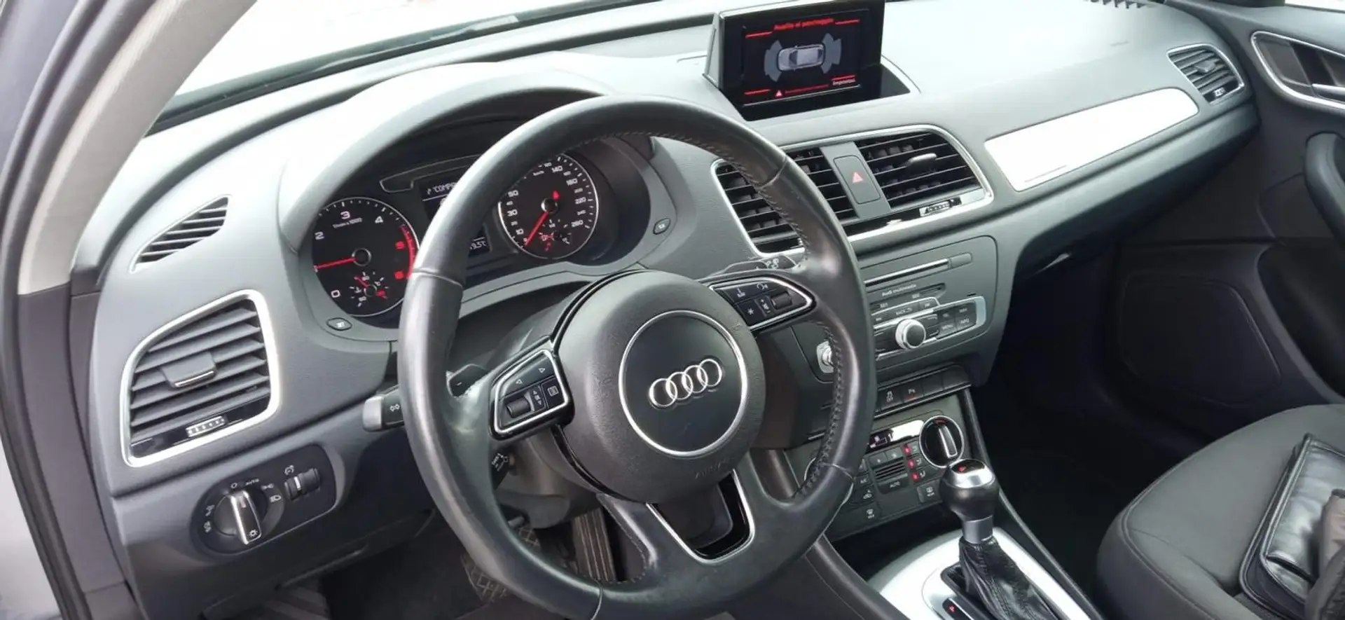 Audi Q3 quattro, gomme nuove Grau - 2