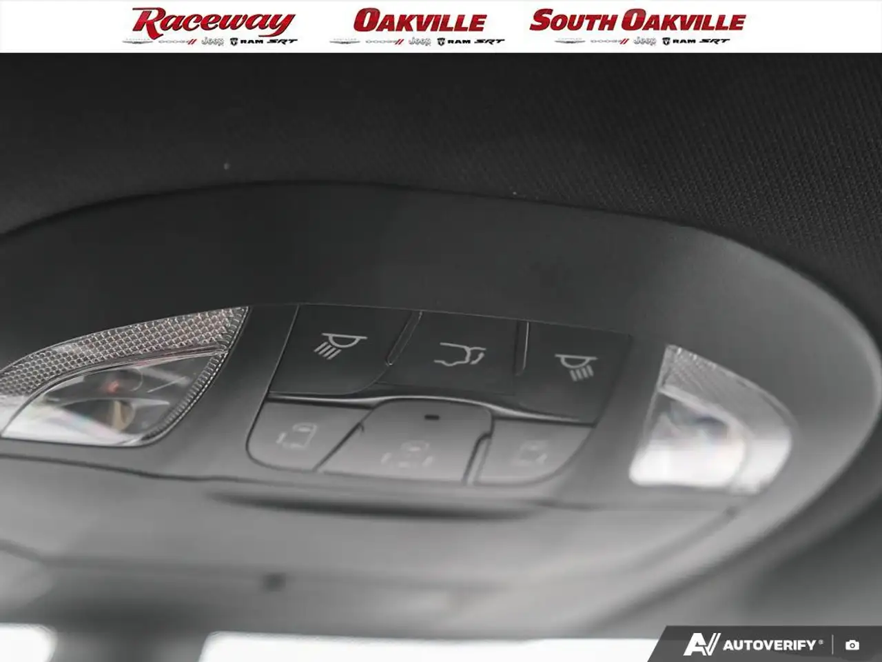 Chrysler Grand Caravan снимка Chrysler Grand Caravan