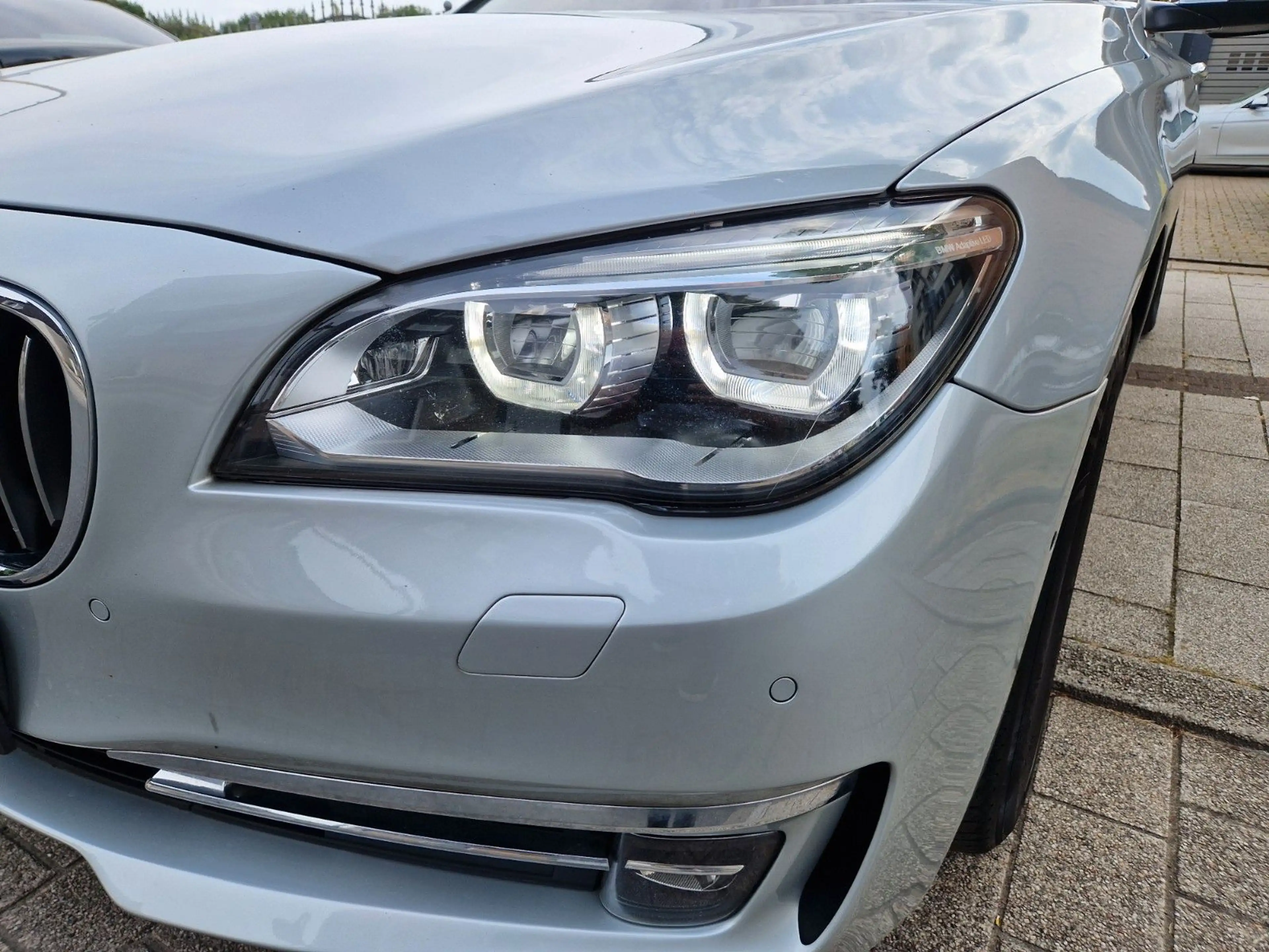 BMW 750 d xDrive LCI*2.HAND*LED*HUD*360°*SOFT*AHK*ACC — photo 13