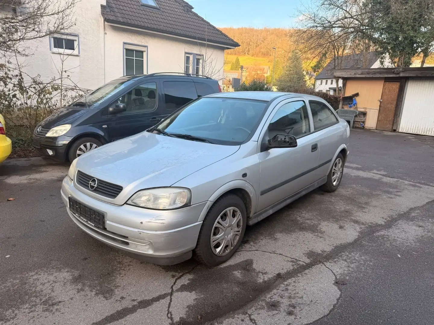 Opel Astra 1.6 Automatik,Tüv-05/2027 Grau - 1