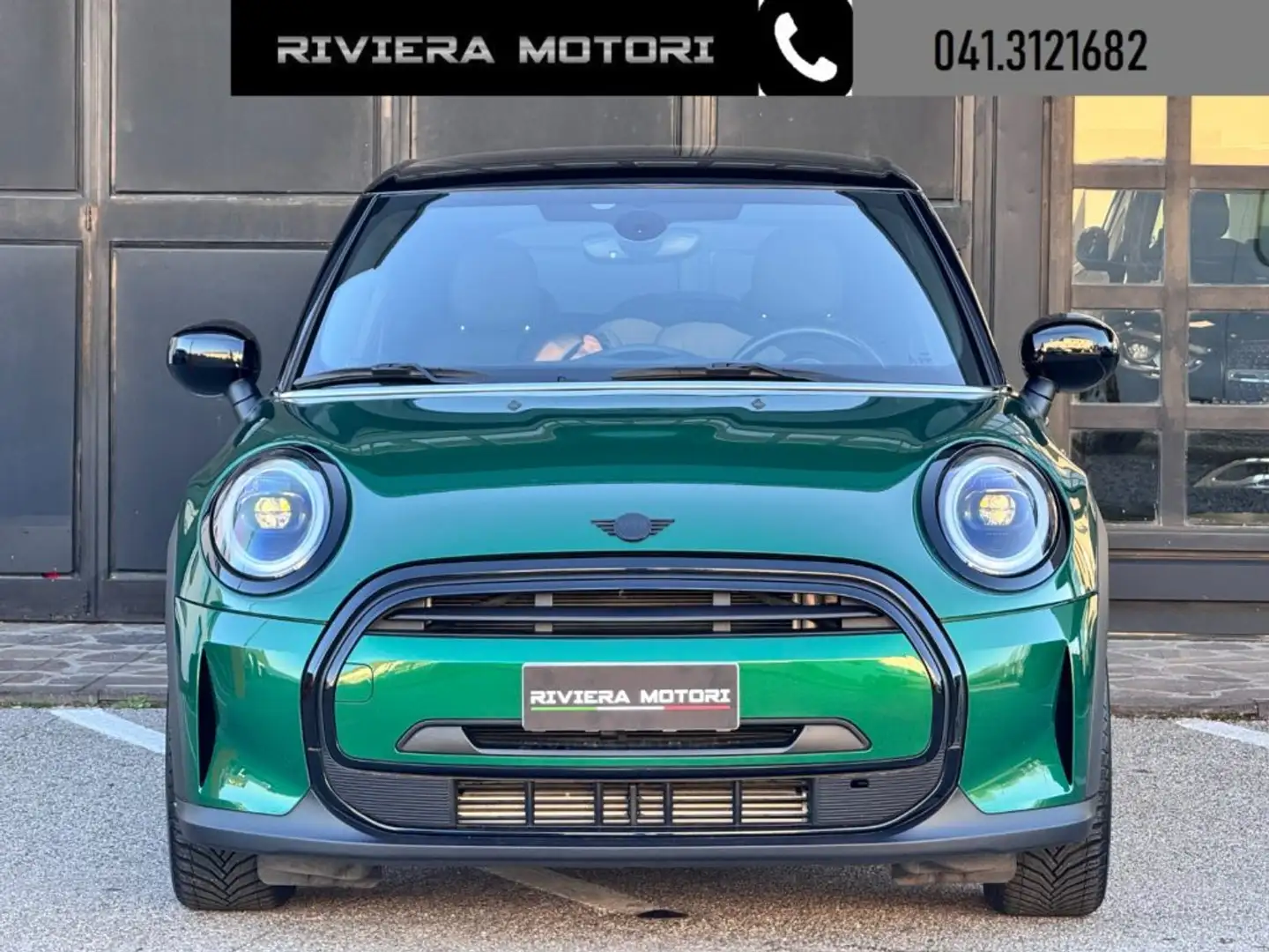 MINI Cooper 1.5 Cooper Camden 5 porte Automatica Groen - 2