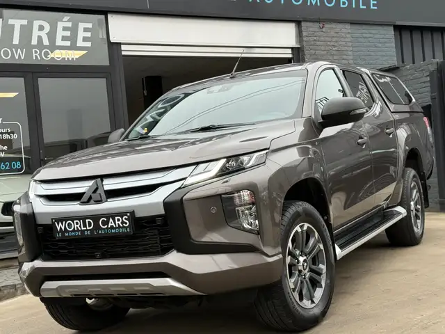 Mitsubishi L200 2.3 DI-D 4WD-II TVAC*BTWIN BOITE AUTO HARD-TOP