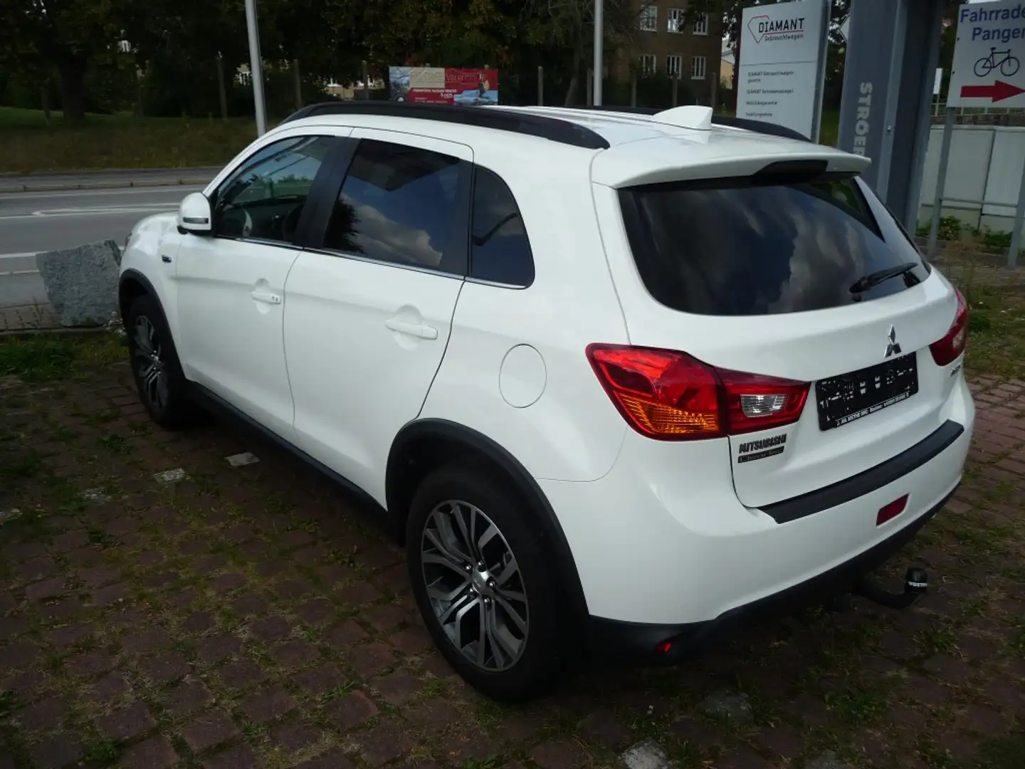 Mitsubishi ASX 1.6 Diamant Edition+ * AHZV * M+S * Navi Weiß - 2