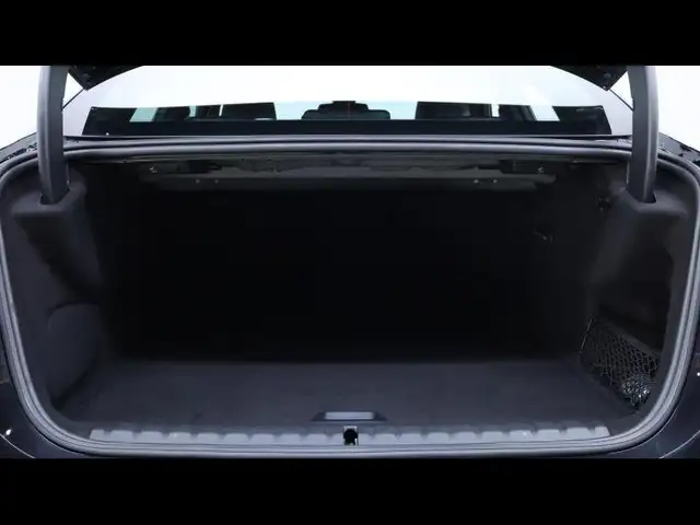 BMW 2 Series view 8