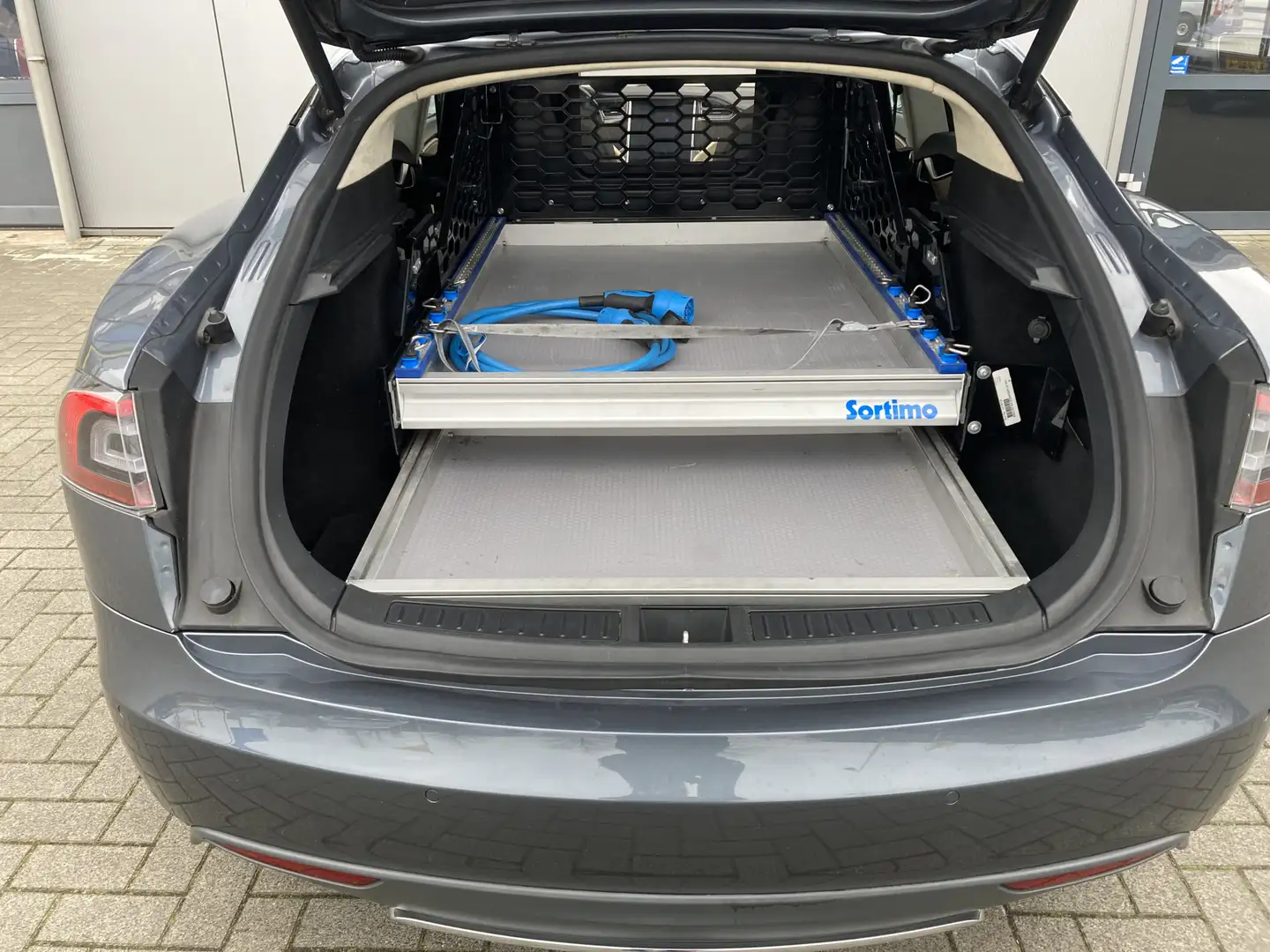 Tesla Model S 85 Signature Performance Storing accu pakket. Rijd Grijs - 2