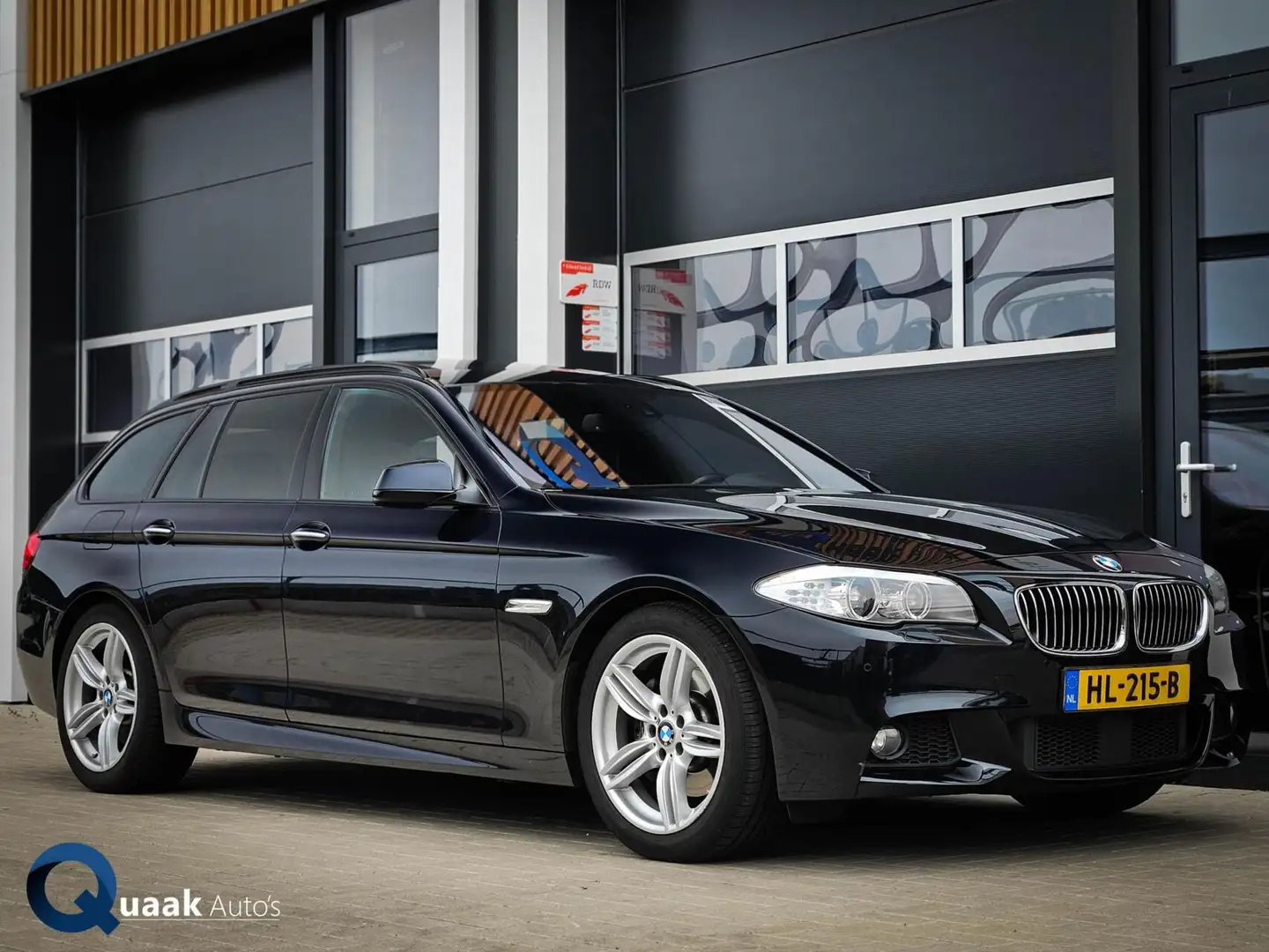 BMW 530 5-serie Touring 530d M-Sport | PANO | STOEL VENT. Schwarz - 1