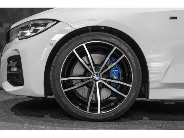 BMW M view 8