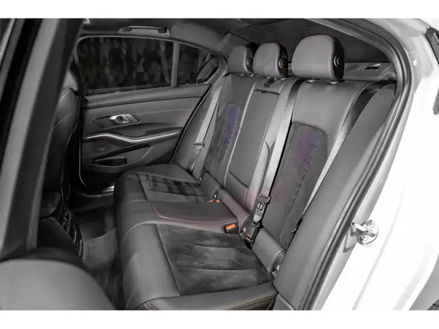 BMW M view 11