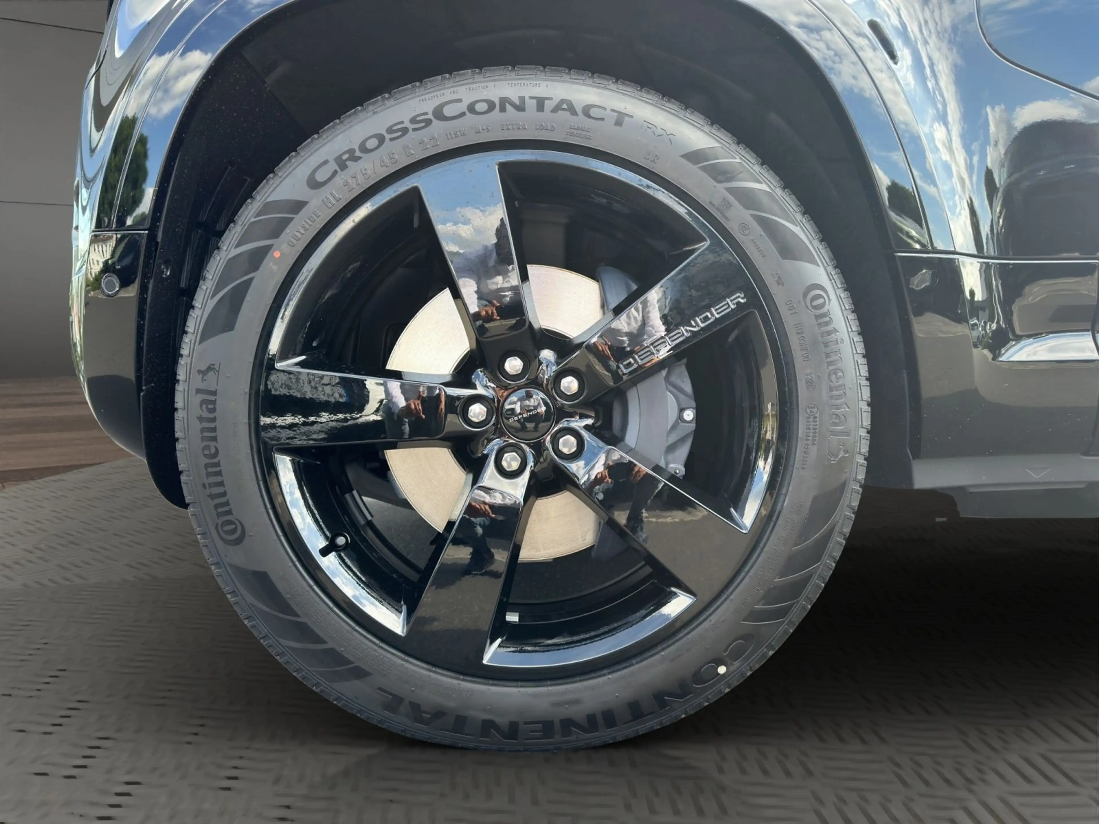Land Rover Defender 110 5.0 P425 X-Dynamic HSE AHK — photo 8