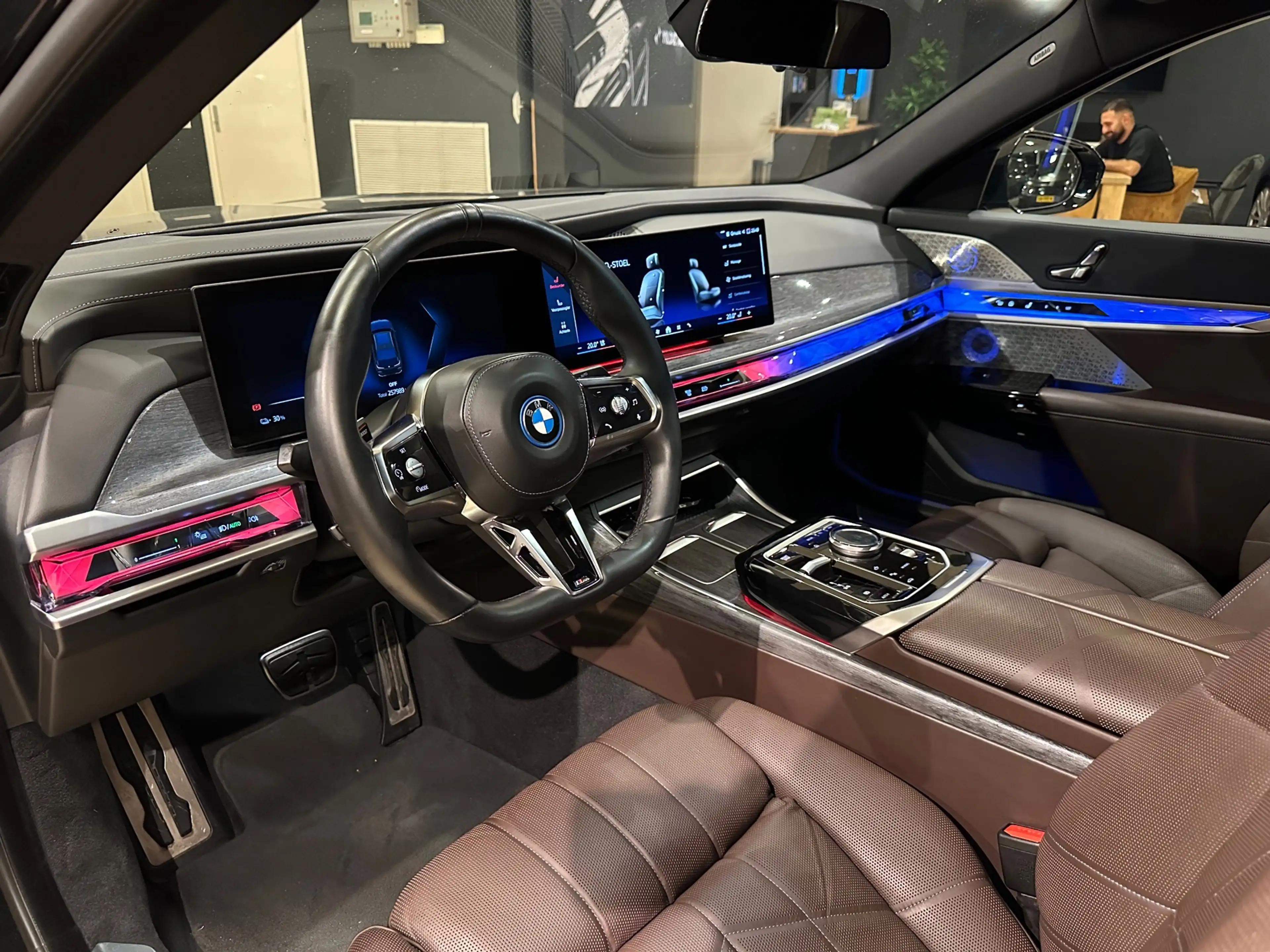 BMW i7 XDrive60 106 kWh/BTW|NAP|MASSAGE|PANO|SKYLOUNGE|VO — photo 14