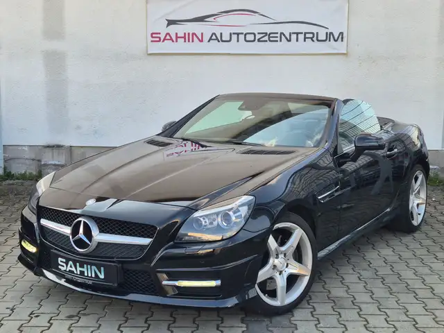 Mercedes-Benz SLK 250 7G AMG Line Airscarf Navi BiXenon ILS H&K Pano PTS