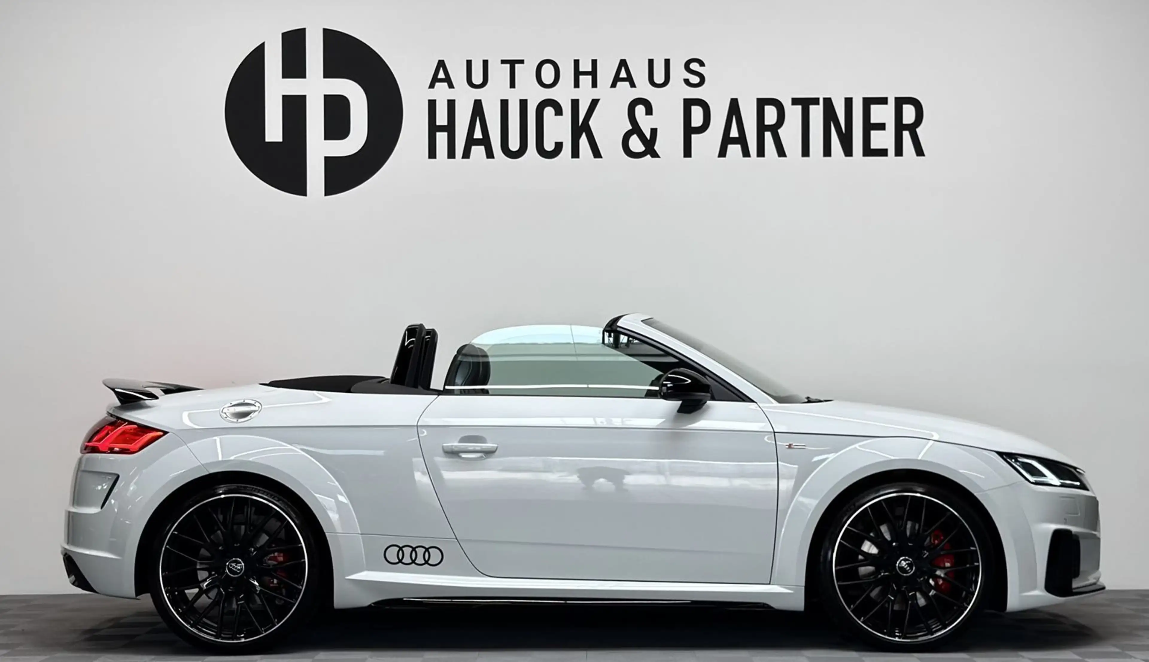 Audi TT 45 TFSI Competition Roadster *B&O*Matrix*Kam — photo 7
