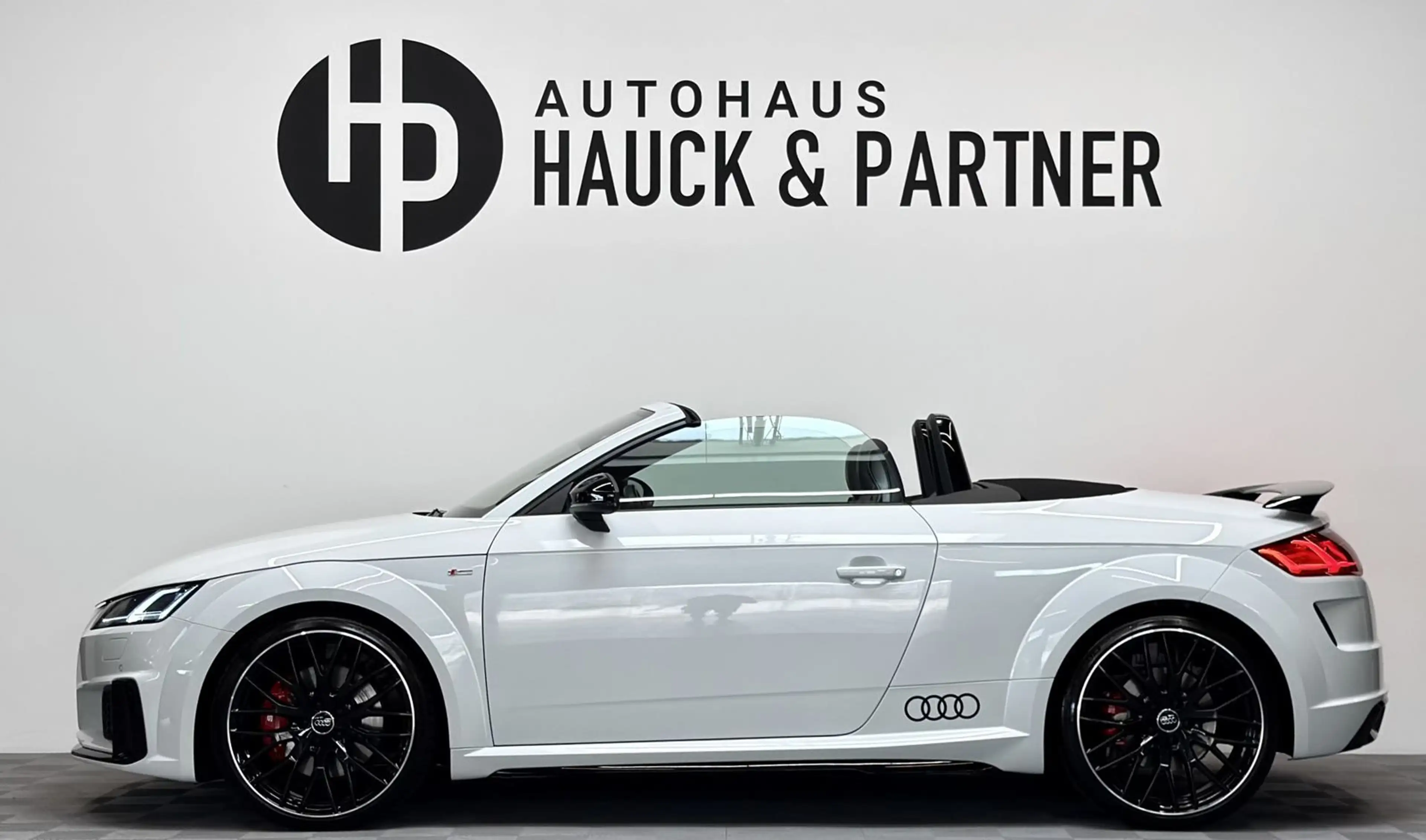 Audi TT 45 TFSI Competition Roadster *B&O*Matrix*Kam — photo 3