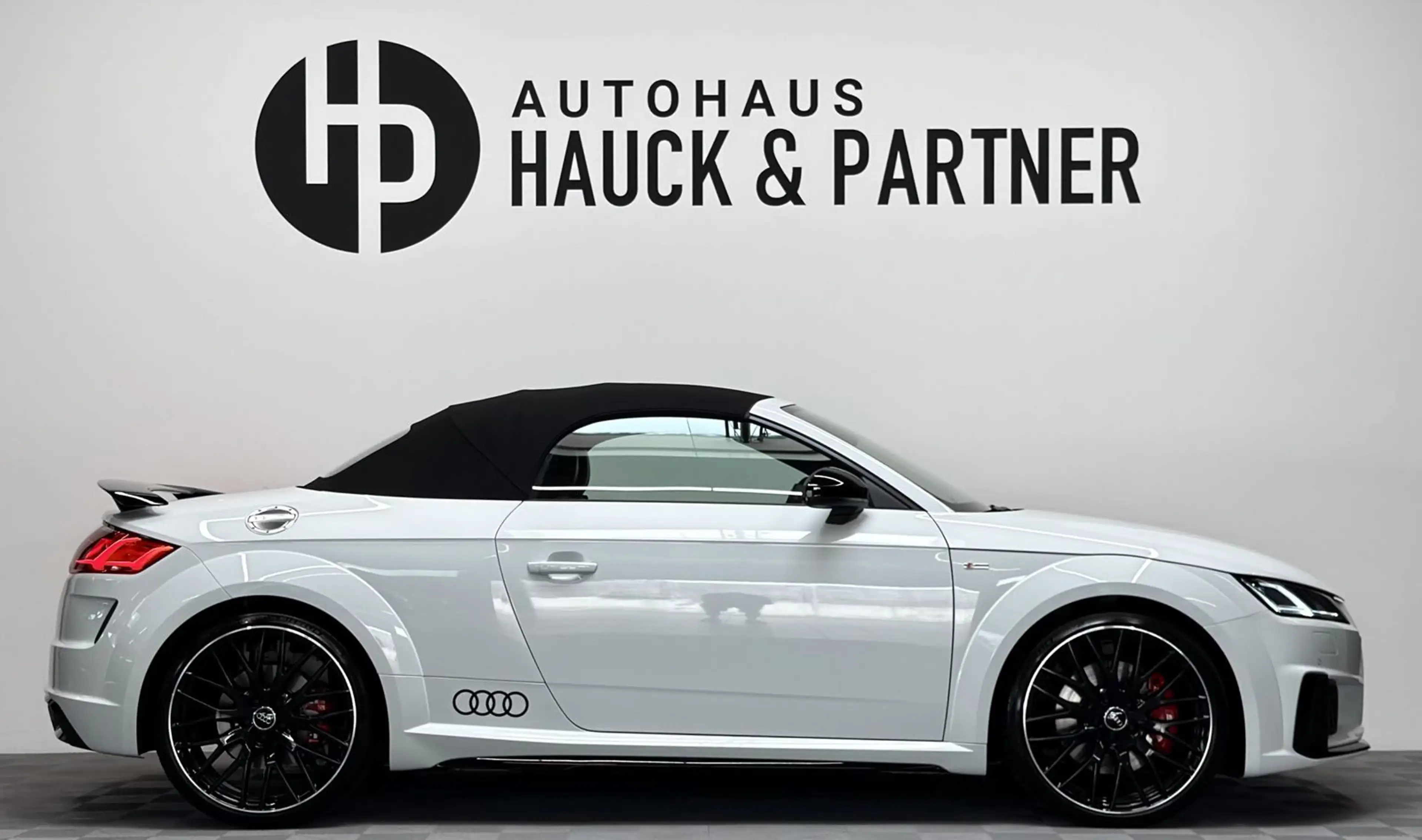 Audi TT 45 TFSI Competition Roadster *B&O*Matrix*Kam — photo 8