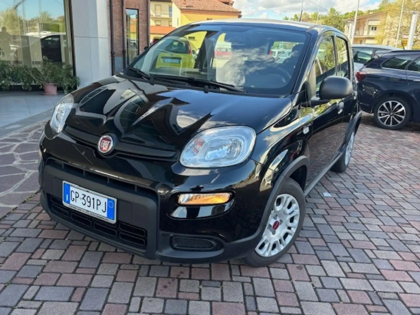 Fiat Panda 1.0 FireFly S&S Hybrid Noir - 1