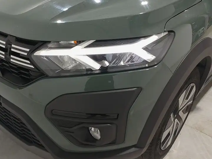Dacia Jogger 2025, foto 24