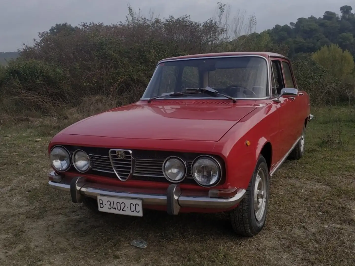 Alfa Romeo 1750 alfa romeo Berlina 1968 en buen estado sin oxido Rouge - 1