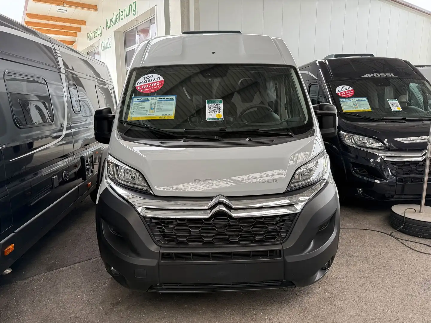 Pössl D-Line Roadcruiser Grijs - 1