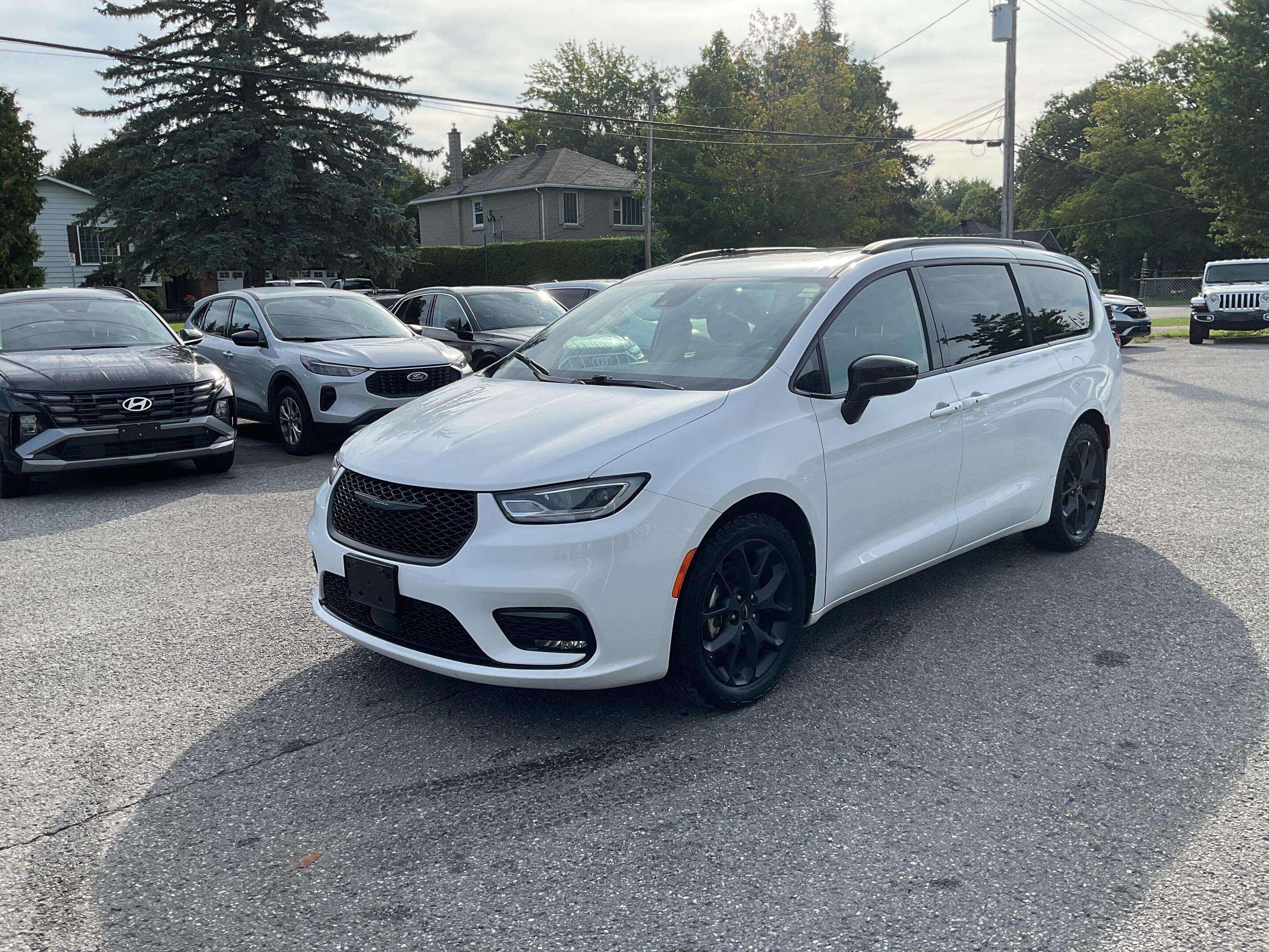 2025 Chrysler Pacifica Limited
