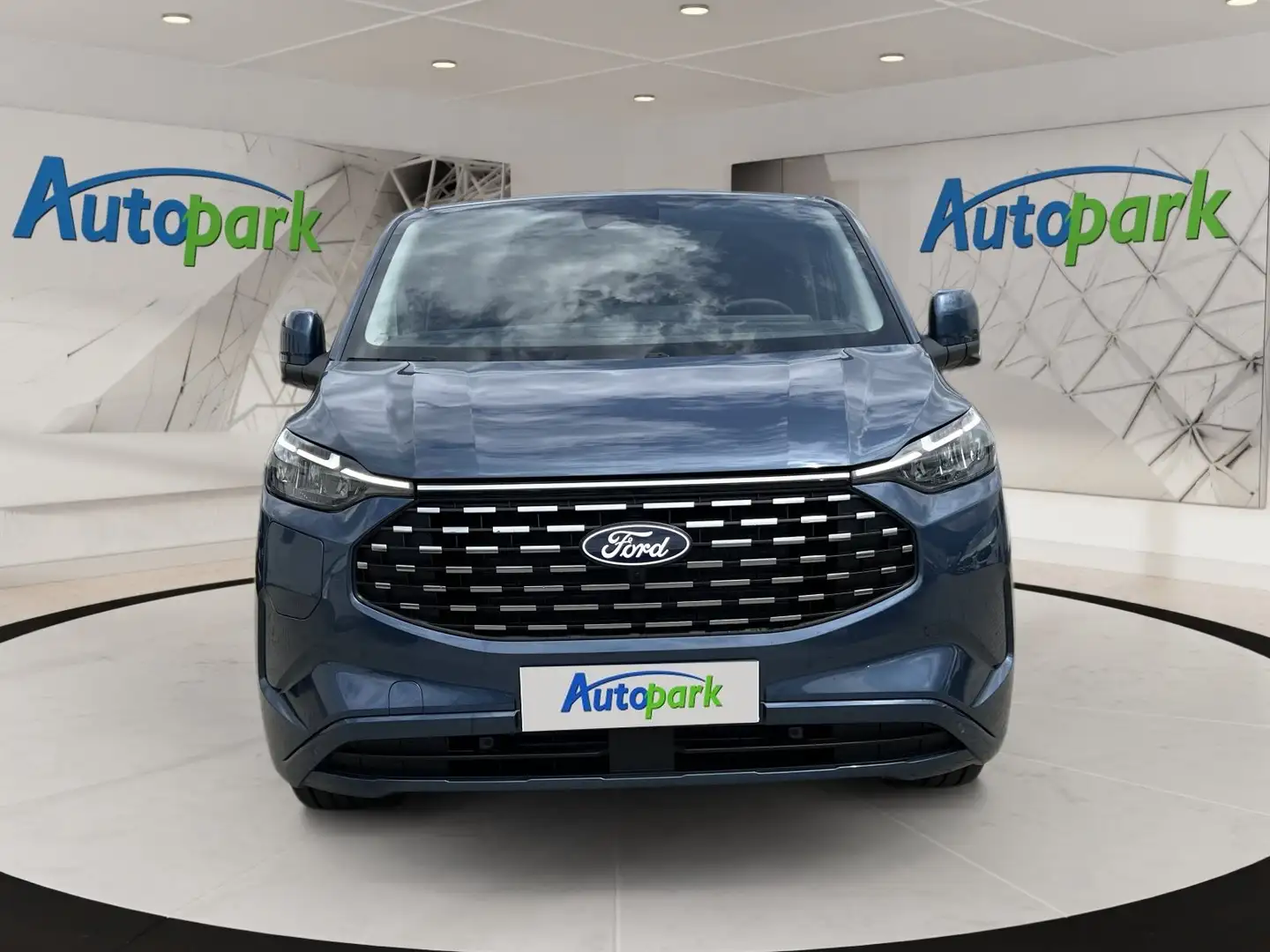 Ford Tourneo Custom Titanium X 340 L1 PHEV Plug-in Hybrid Blau - 2