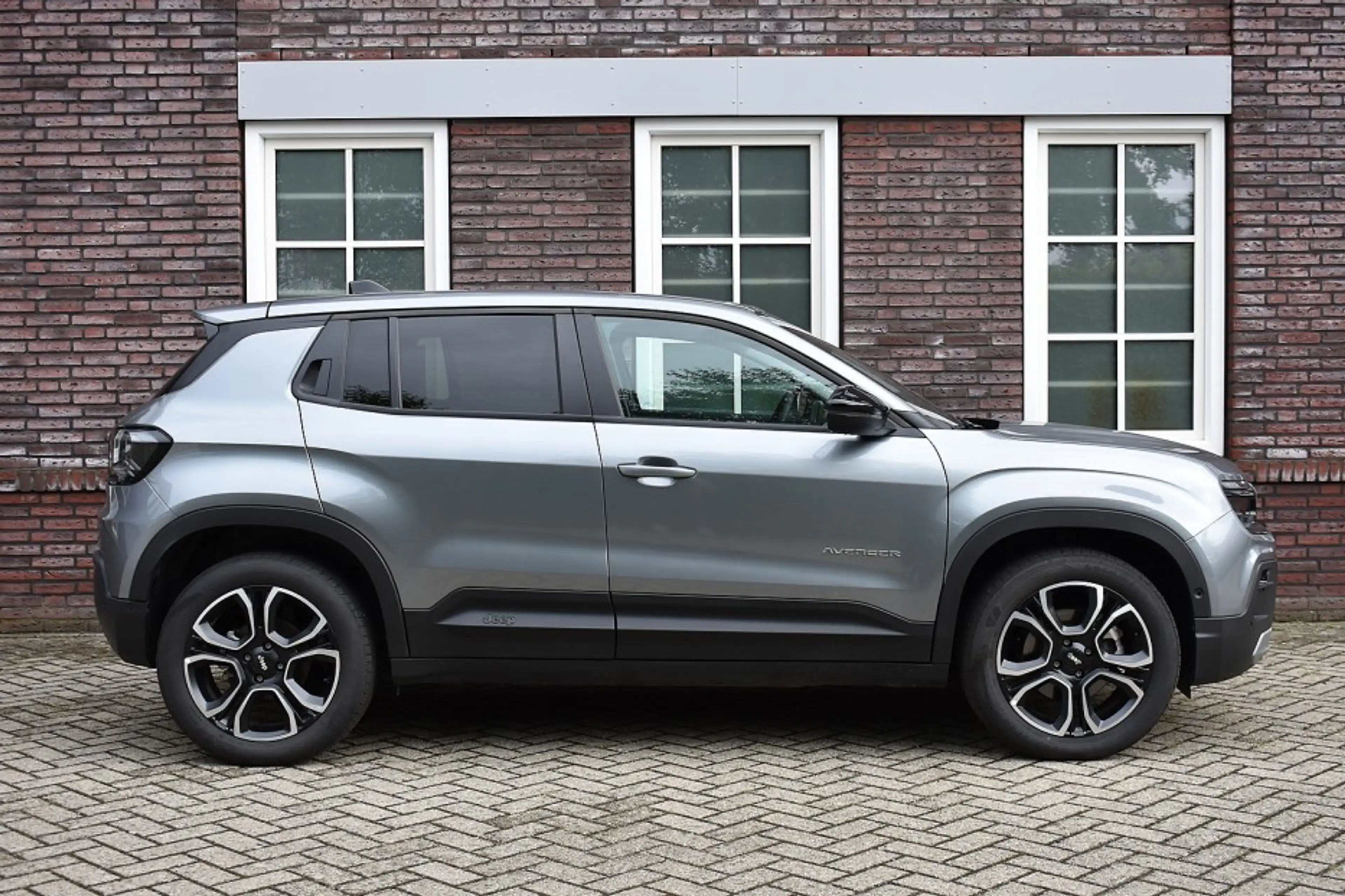 Jeep Avenger Summit 156pk Electric/SOH 98%/ Wij zijn op afspraa — photo 5