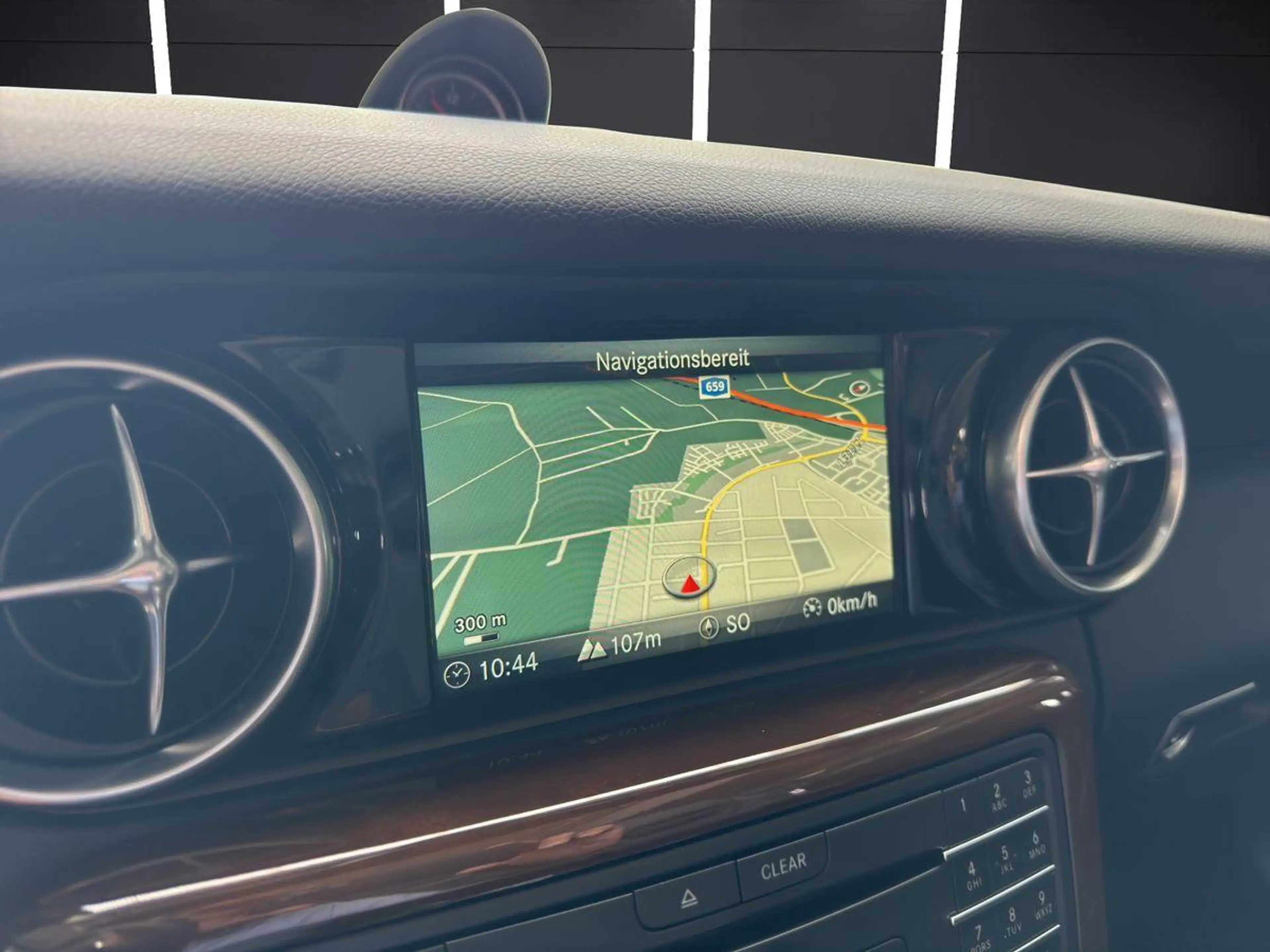 Mercedes-Benz SLC 180 9G Airscarf Navi Leder Kamera Parktronic — photo 13
