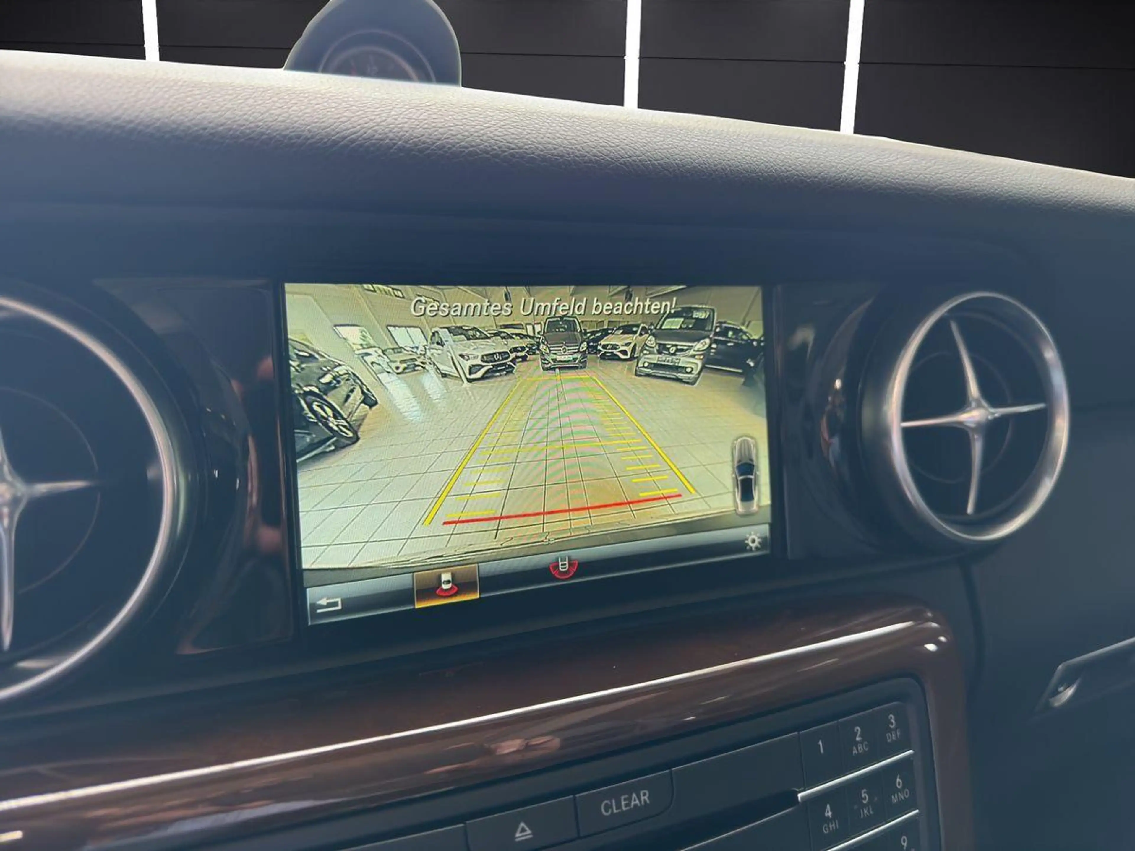 Mercedes-Benz SLC 180 9G Airscarf Navi Leder Kamera Parktronic — photo 12