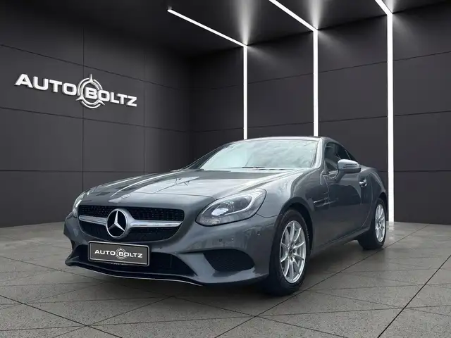 Mercedes-Benz SLC 180 9G Airscarf Navi Leder Kamera Parktronic