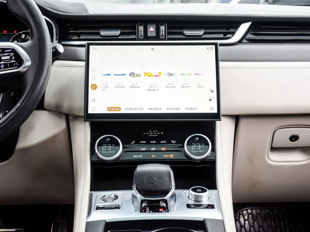 Jaguar F-Pace снимка Jaguar F-Pace