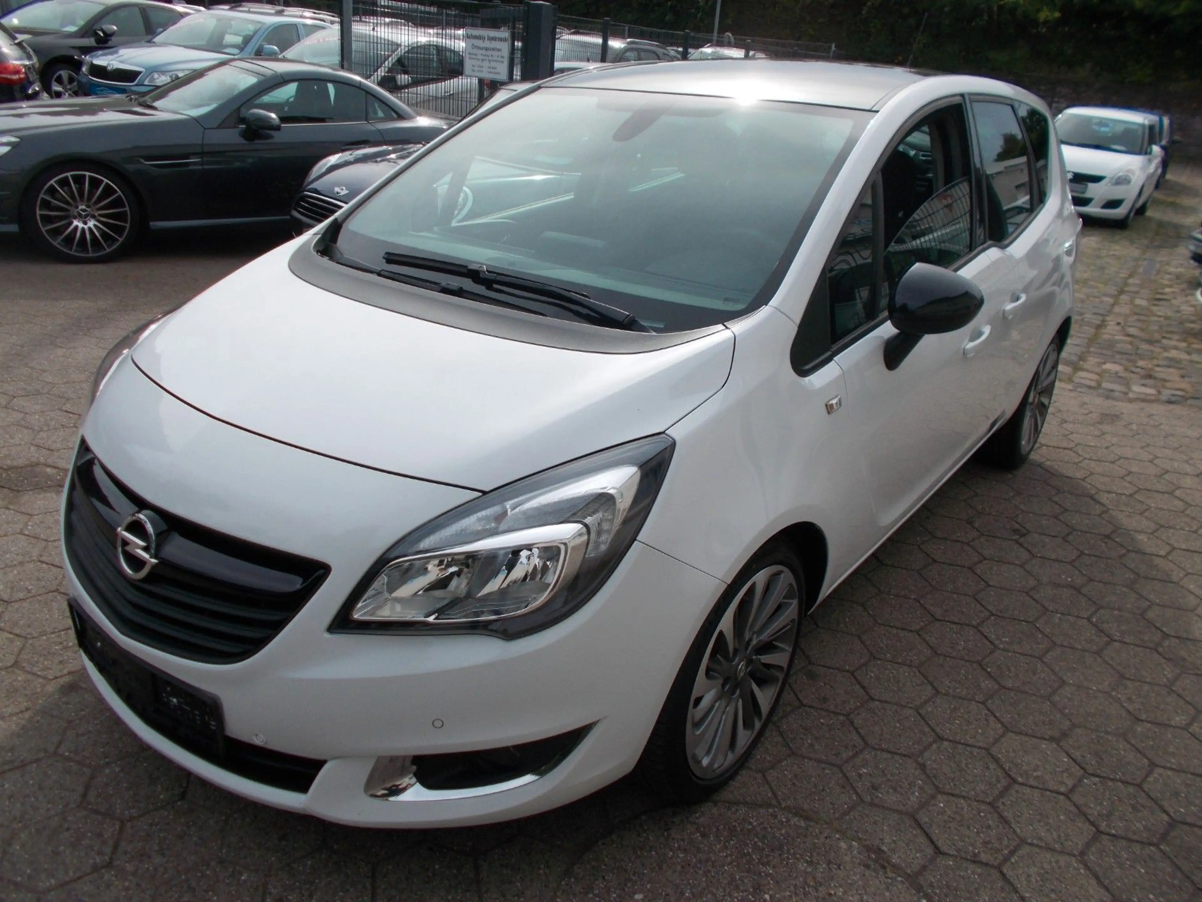 Opel Meriva B Edition — photo 2