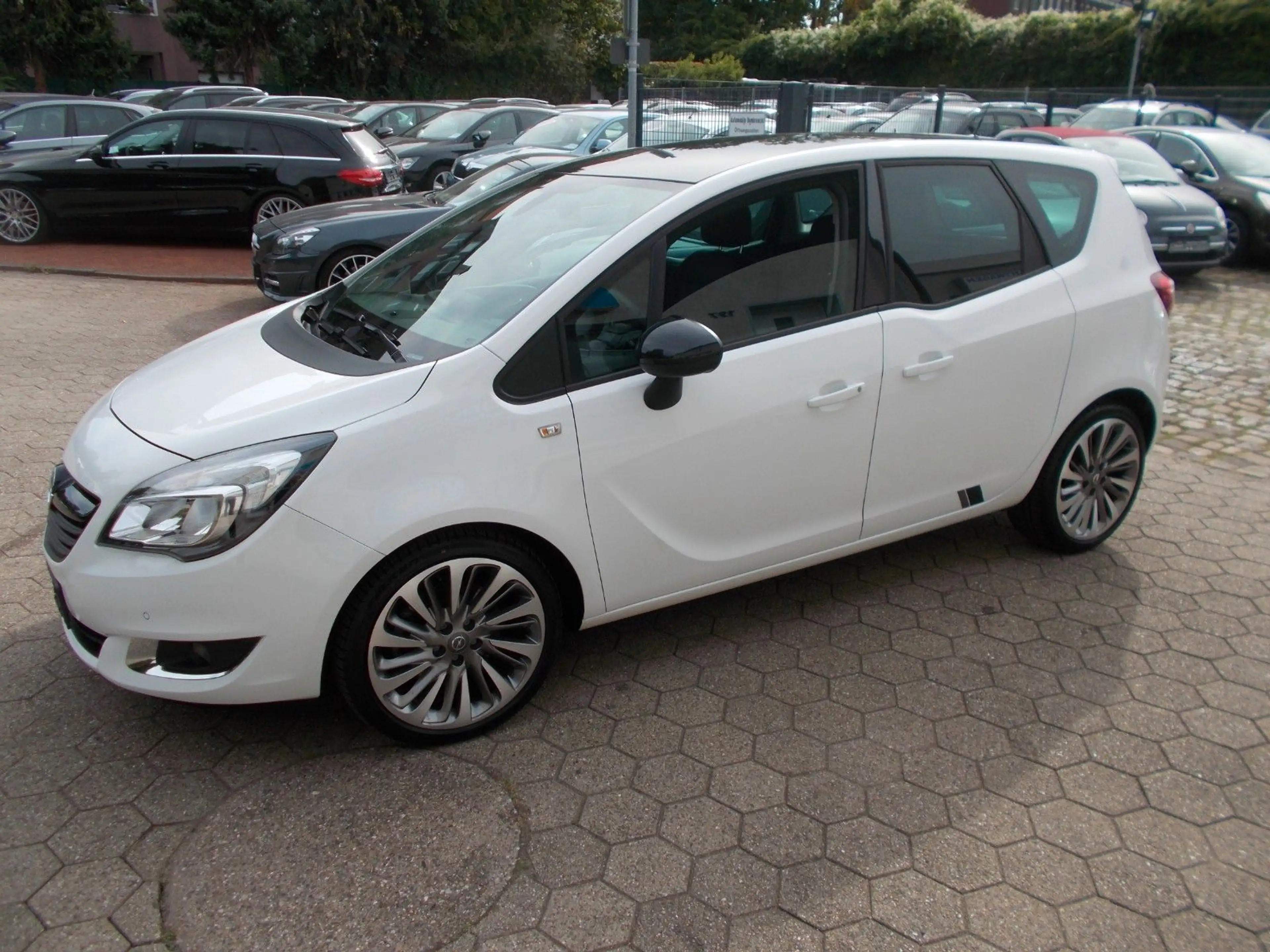 Opel Meriva B Edition