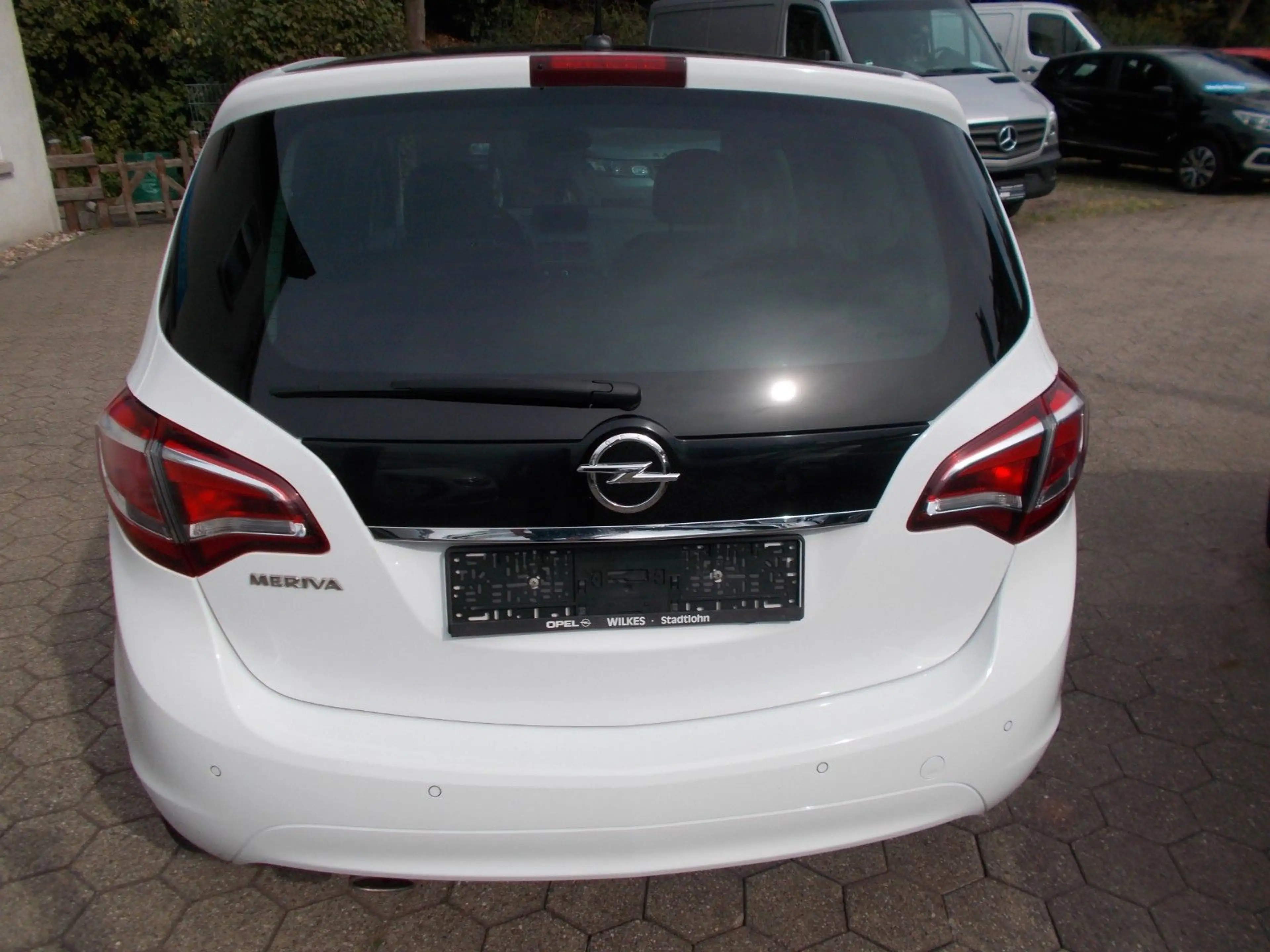 Opel Meriva B Edition — photo 8