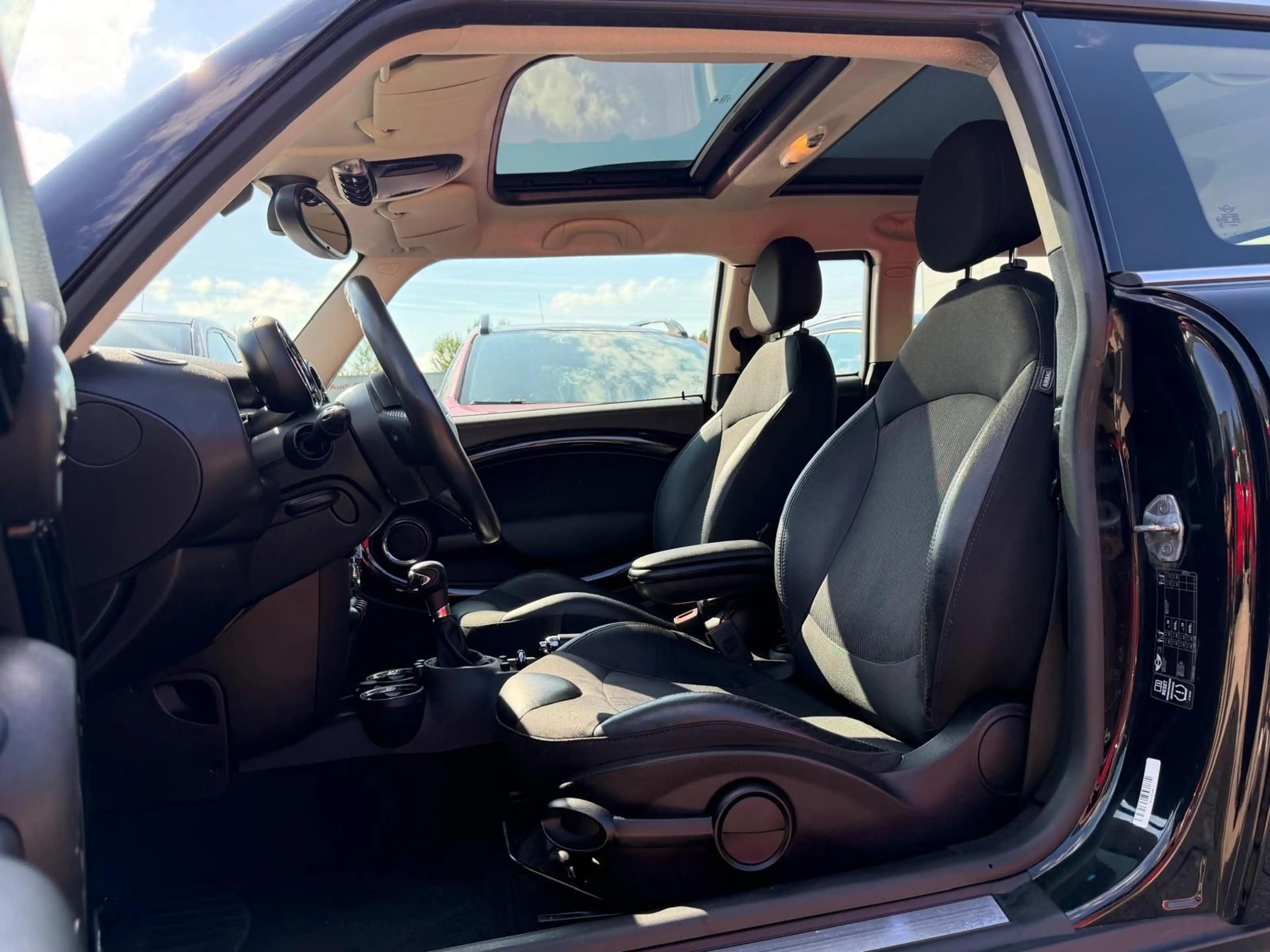 MINI Cooper D Clubman PANO*NAVI*XENON*AUTOMATIK*LEDER — photo 5