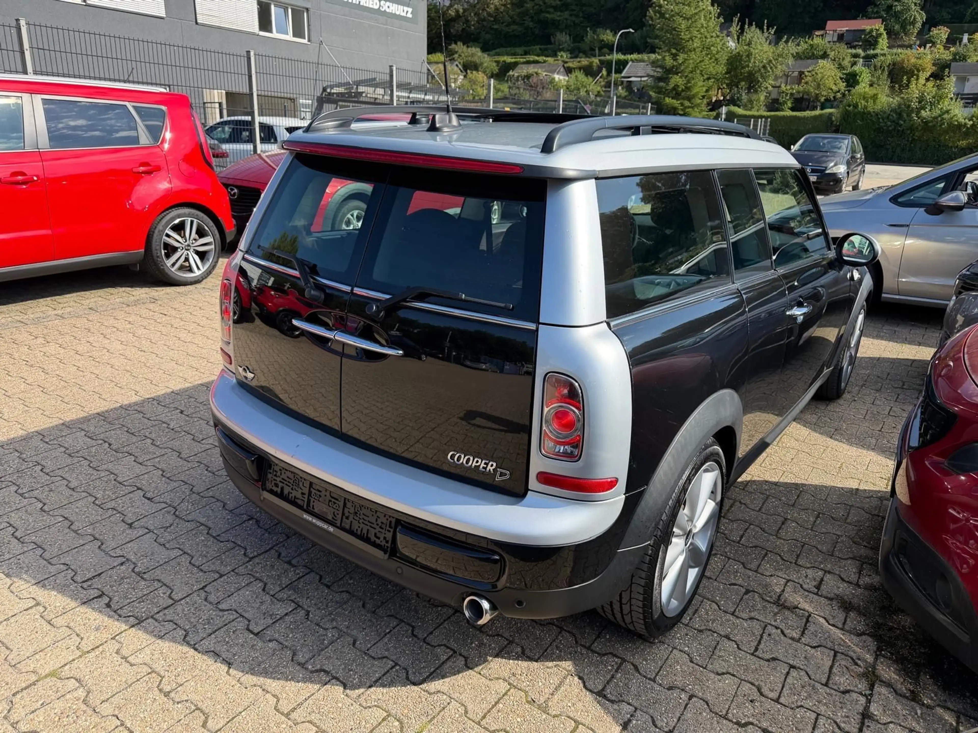 MINI Cooper D Clubman PANO*NAVI*XENON*AUTOMATIK*LEDER — photo 3