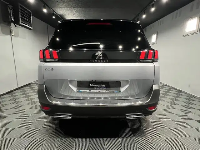 Peugeot 5008 view 7