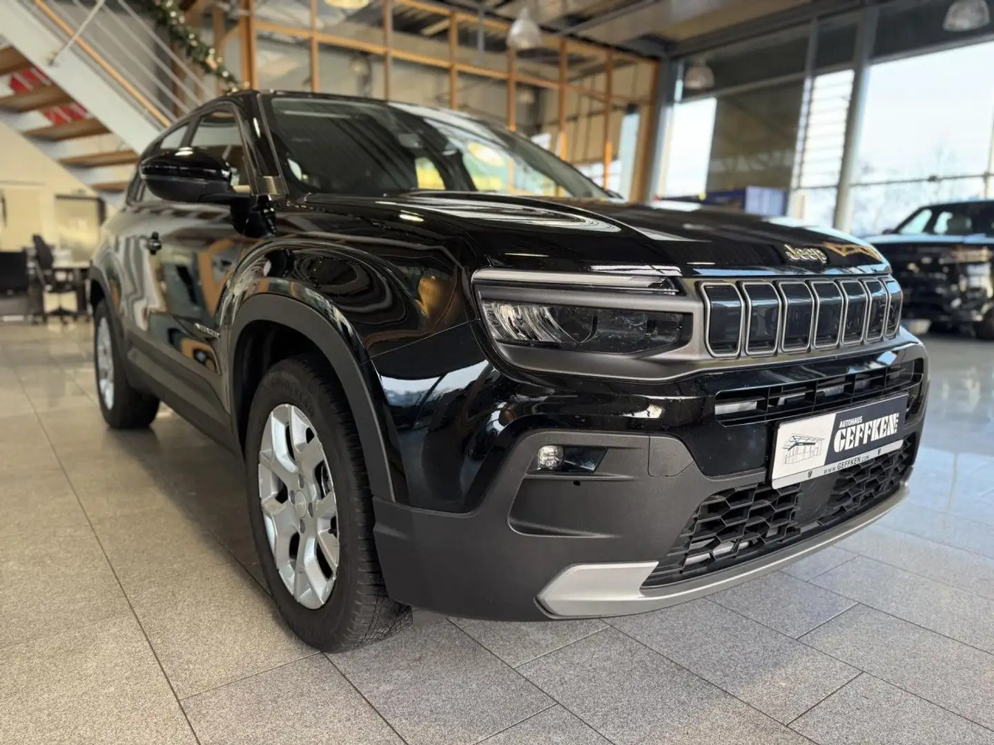 Jeep Avenger 1.2 Turbo GDI Altitude, LED, Sitzheizung! Schwarz - 2