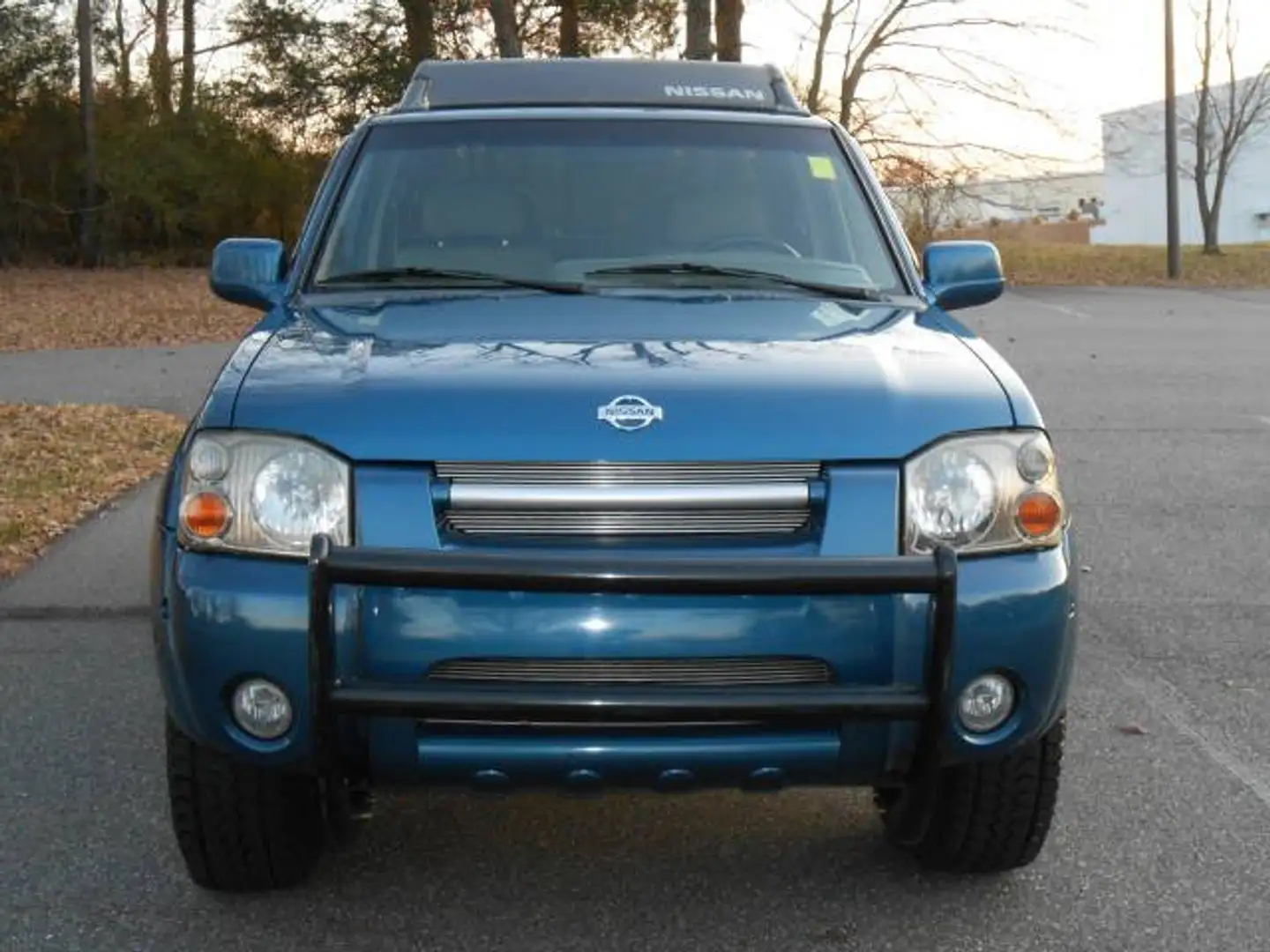 Nissan Frontier Blau - 2