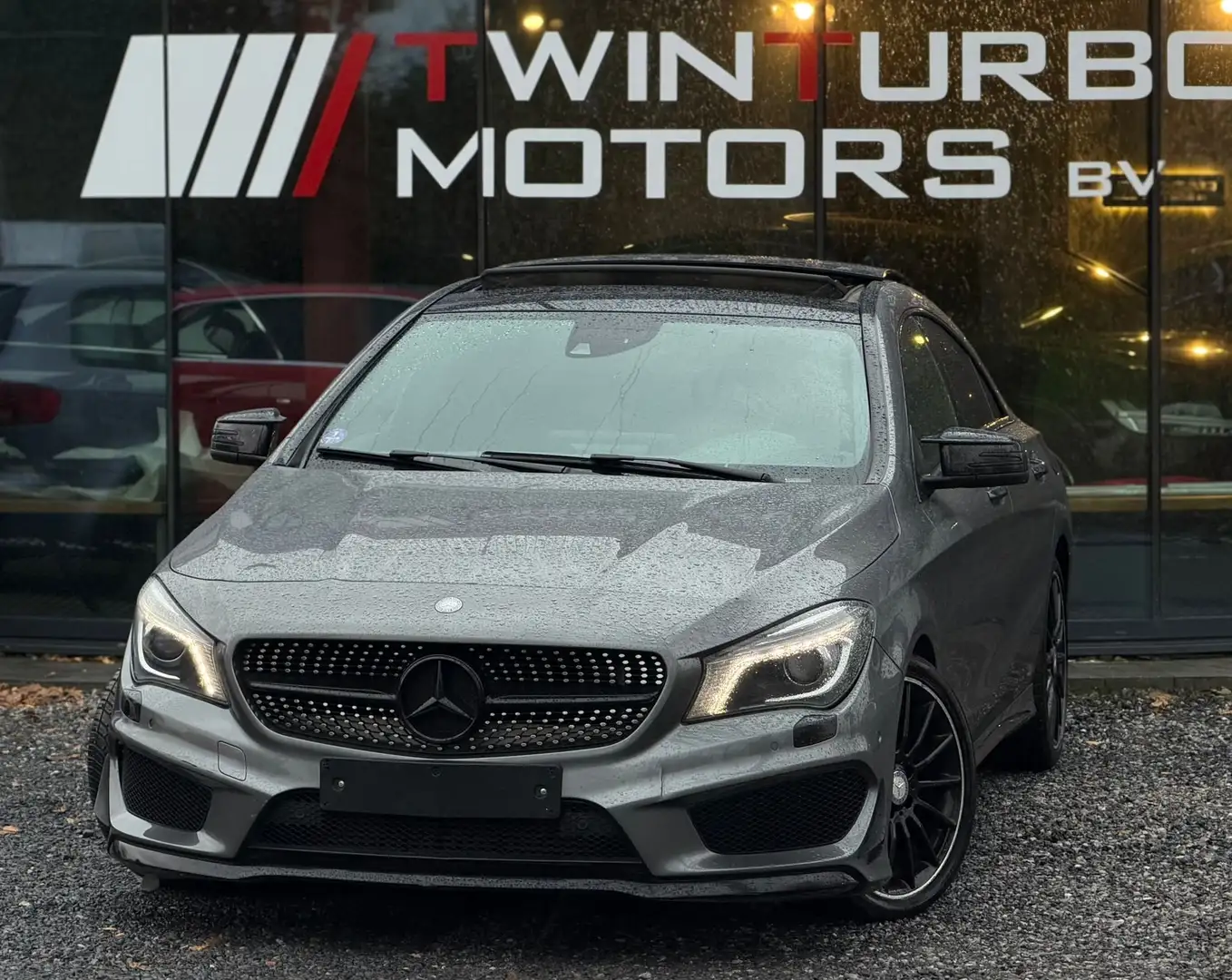 Mercedes-Benz CLA 250 CLA 250 4Matic 7G-DCT AMG Line Grijs - 1