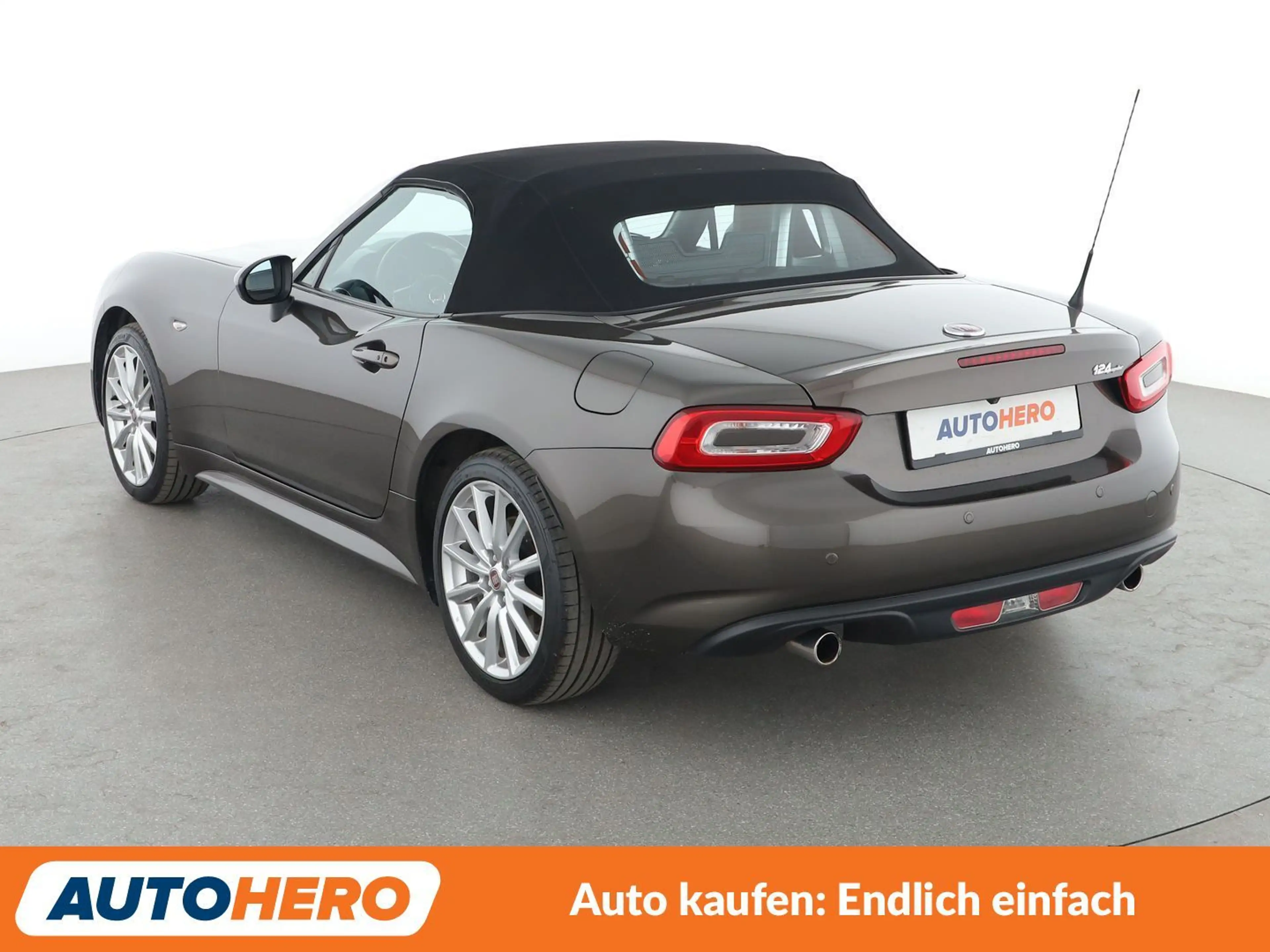 Fiat 124 Spider 1.4 Turbo Lusso*NAVI*LED*CAM*PDC*SHZ*KLIMA* — photo 4