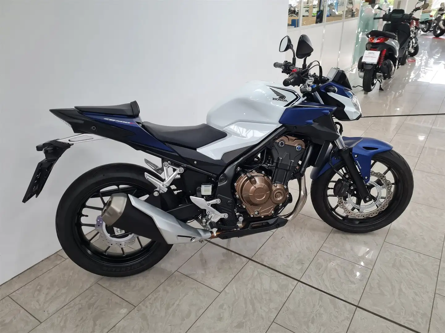 Honda CB 500 Fehér - 2