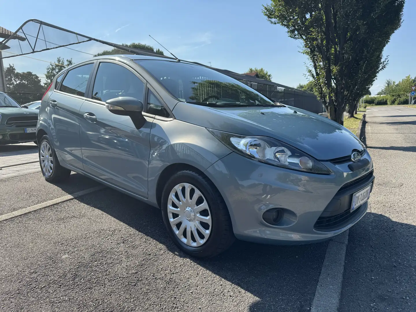 Ford Fiesta 5p 1.2 16v Titanium 82cv Per Neopatentati Blu/Azzurro - 1