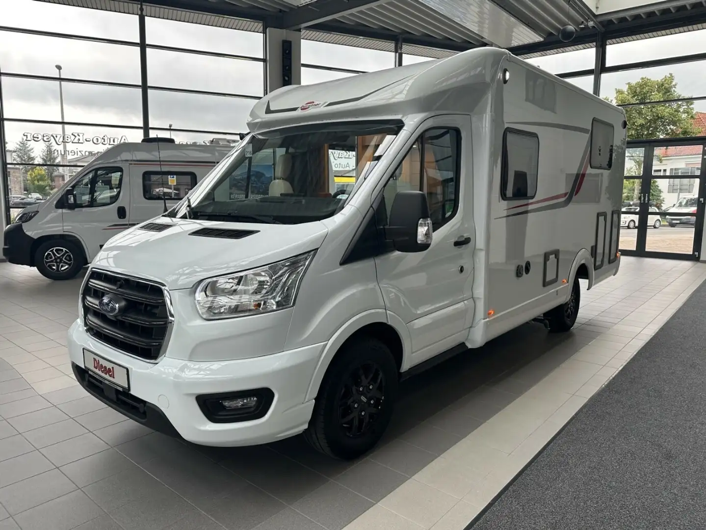 Bürstner Lineo T620 G Nur 1tkm +Einzelbett+Navi+TV+Solar+Ka Blanc - 2