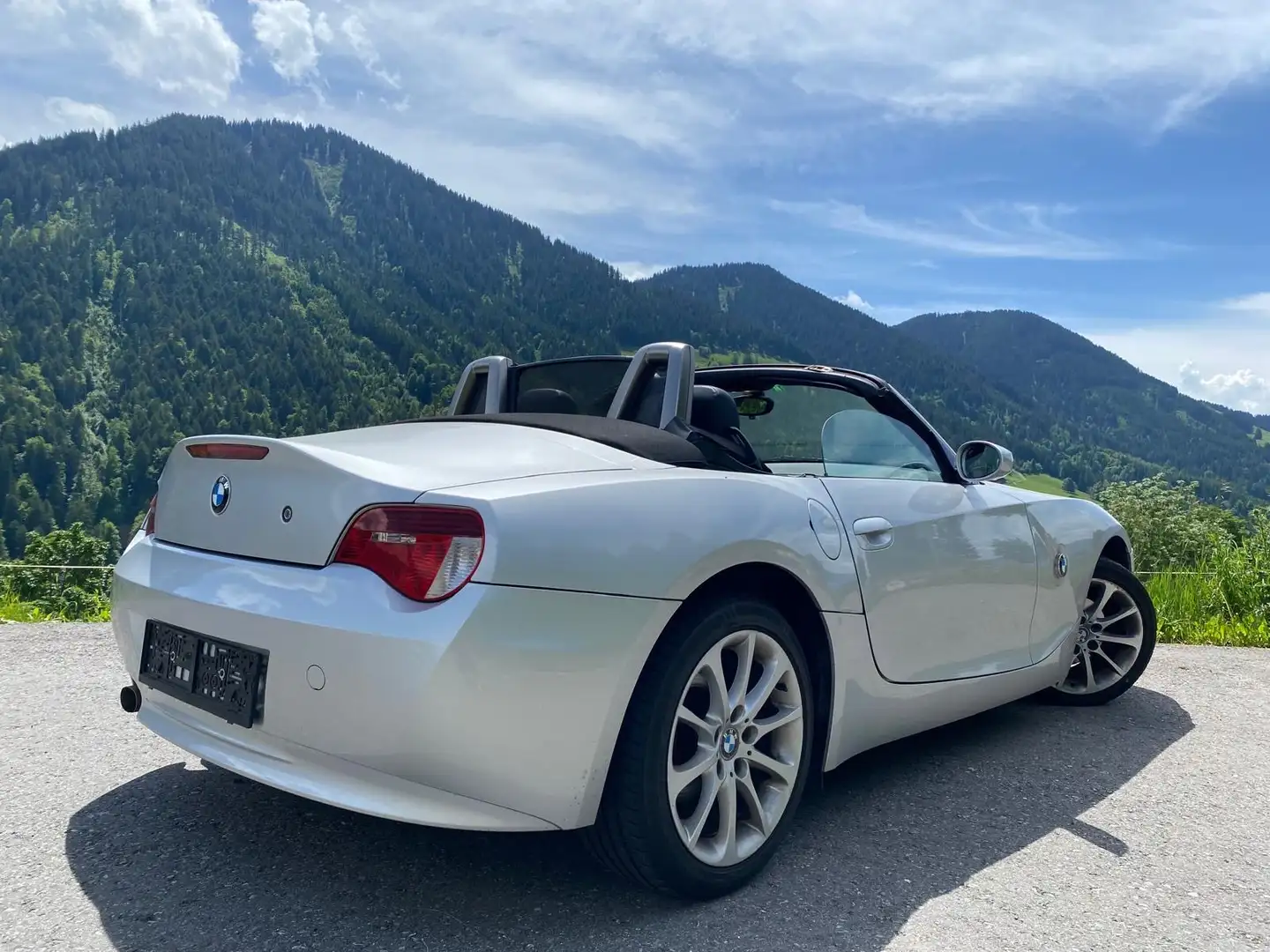 BMW Z4 Z4 2,0i Grau - 2