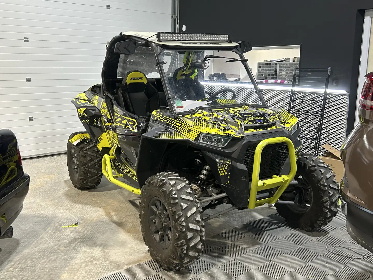 Polaris RZR XP 1000 - 2