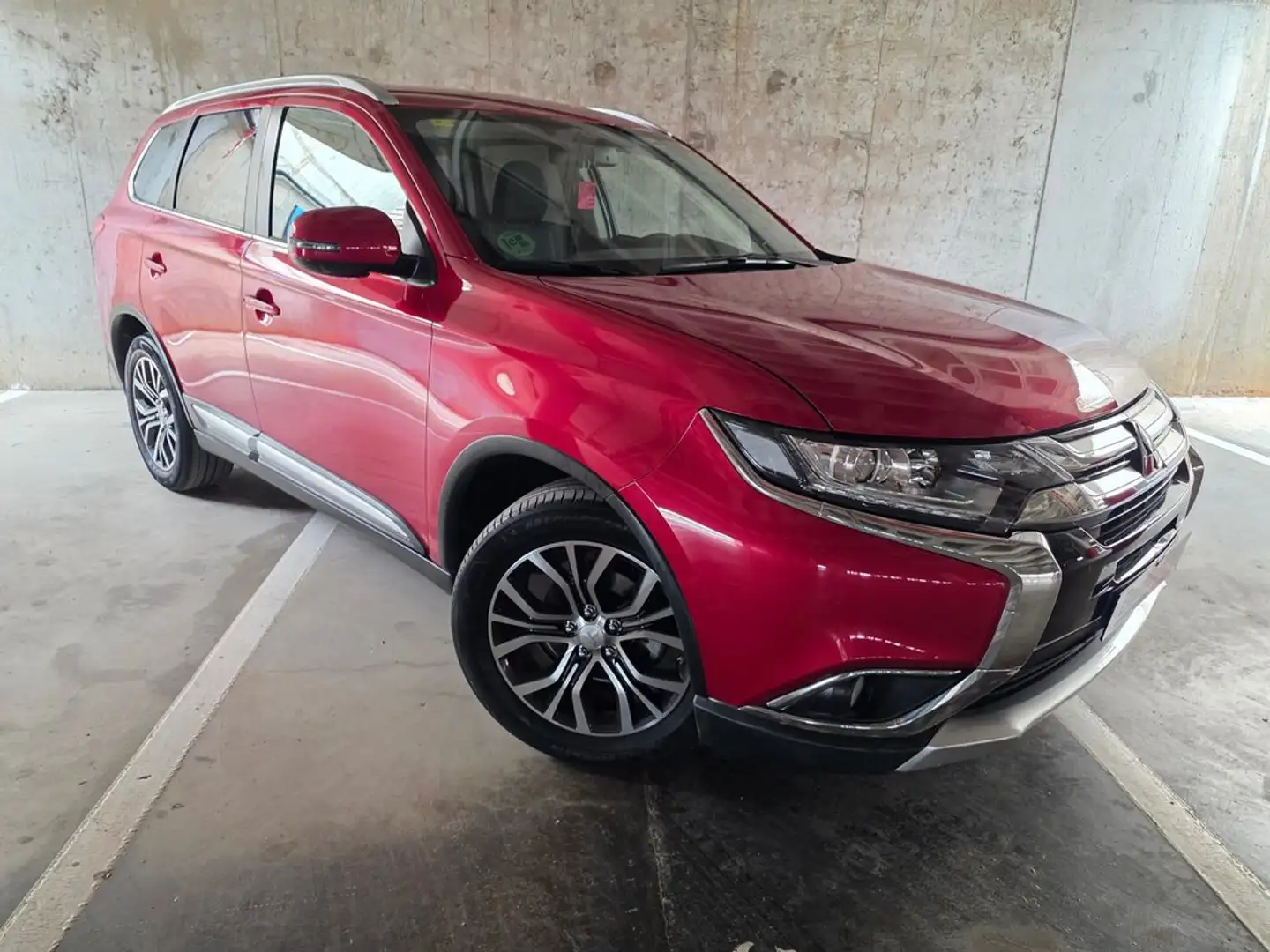 Mitsubishi Outlander 200 MPI Motion 2WD 5pl. CVT Burdeos - 2