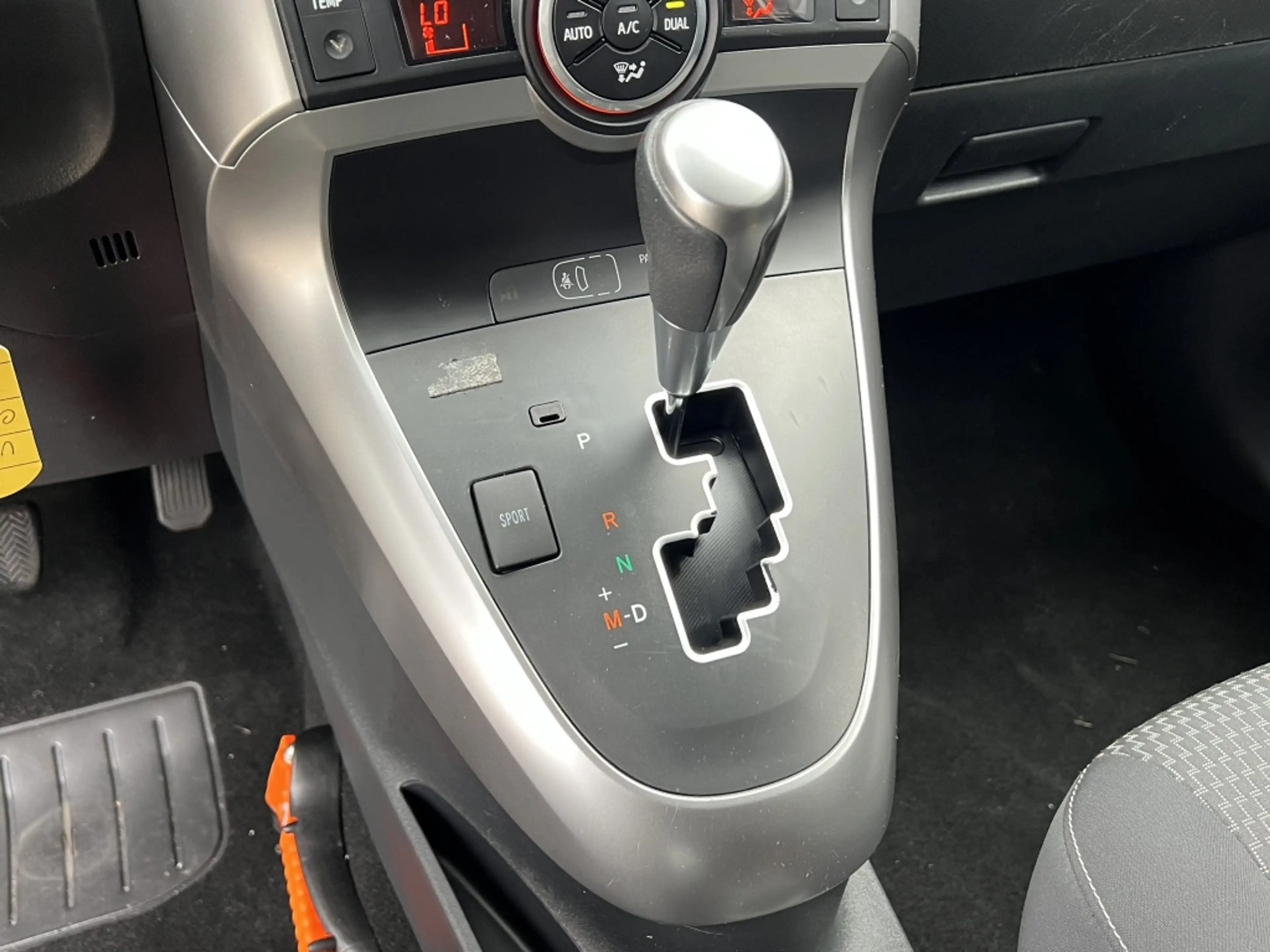 Toyota Verso 1.8 VVT-i Business Automaat | NL auto | Eerste Eig — photo 27